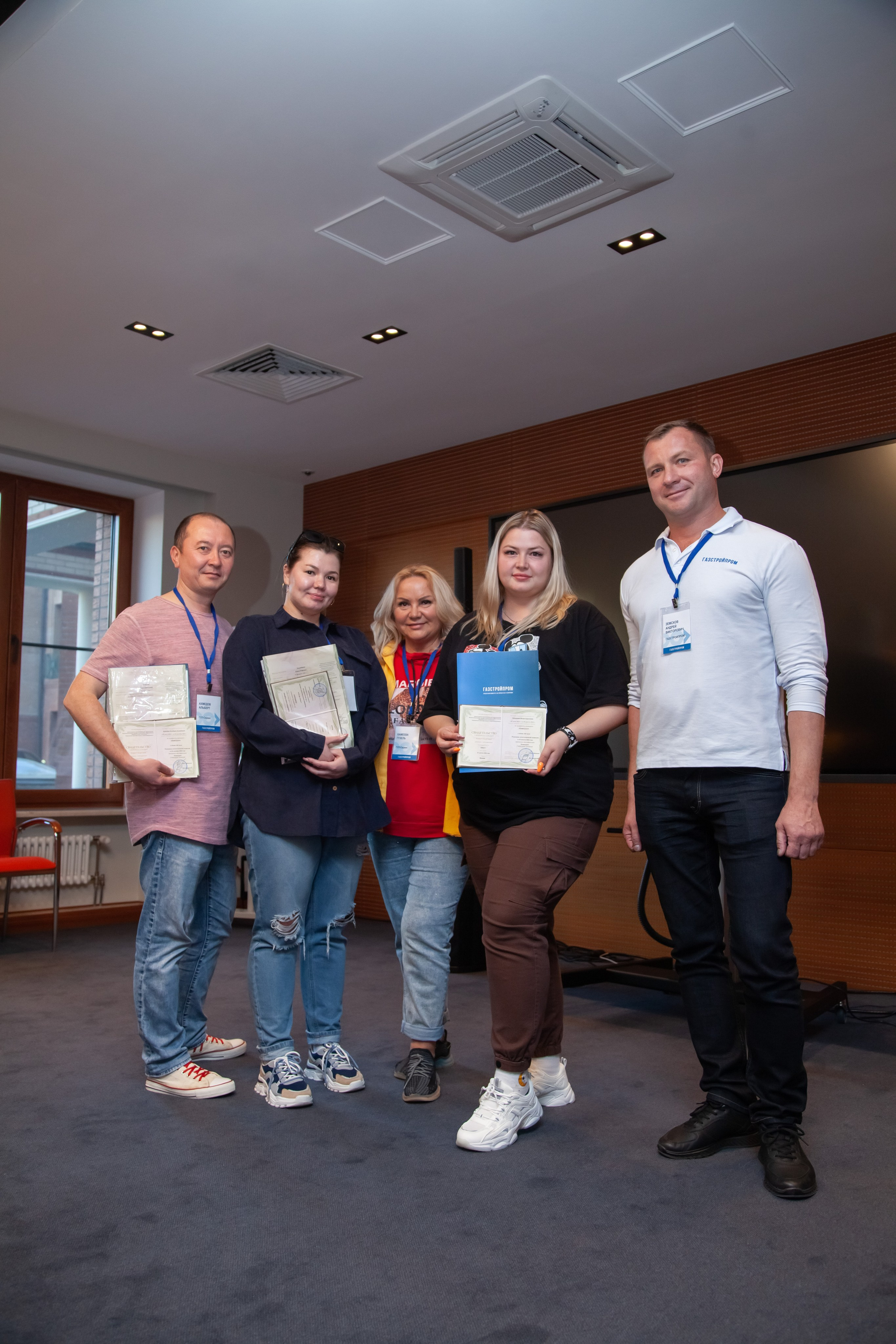 Газстройпром-тимбилдинг и обучение. Двойняшки-фотографы Анна и Анастасия в Санкт-Петербурге