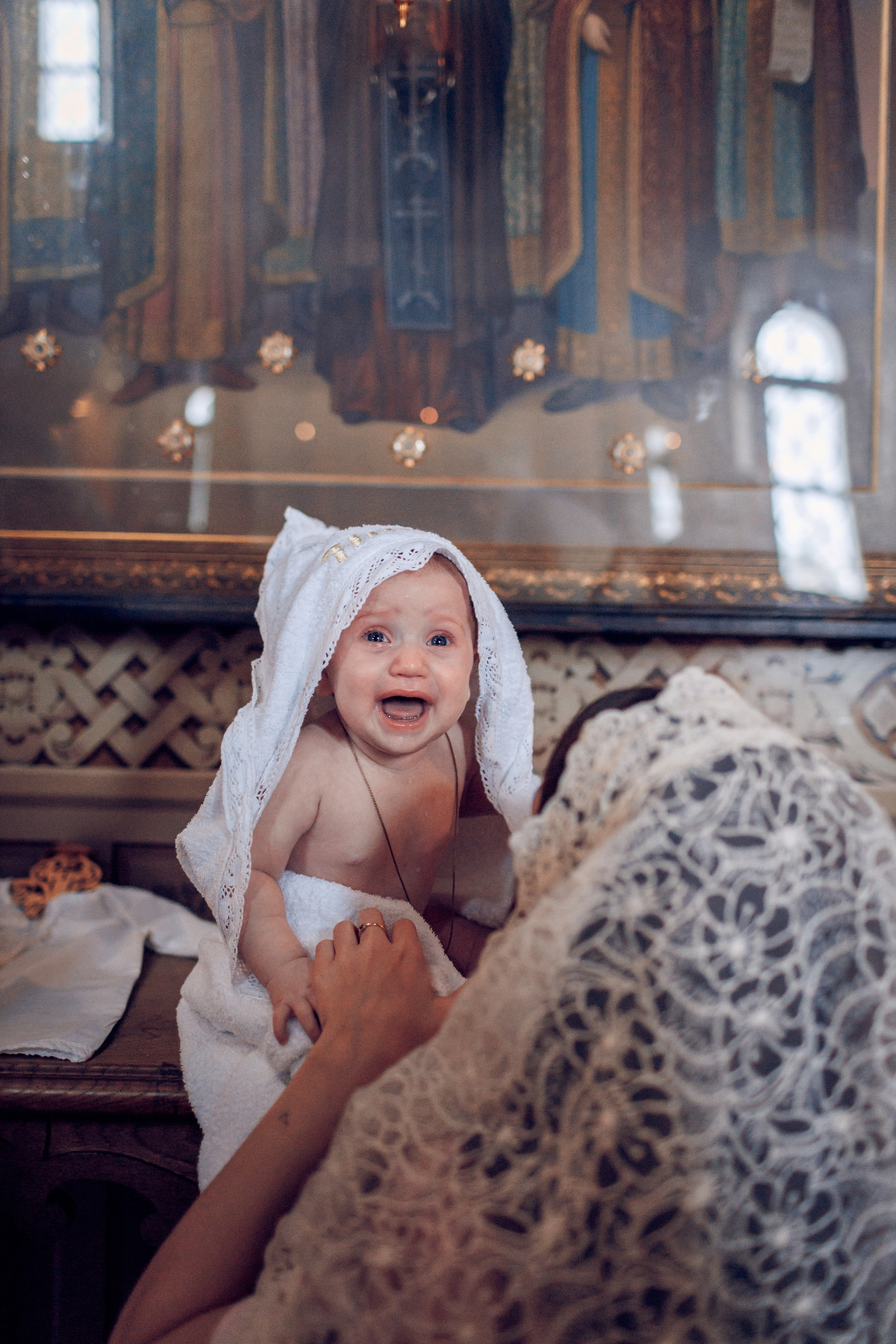 Крещение в Храме Святого Уара Мученика в Вешках. Профессиональный фотограф в Москве и Мо Мария Шантарёва