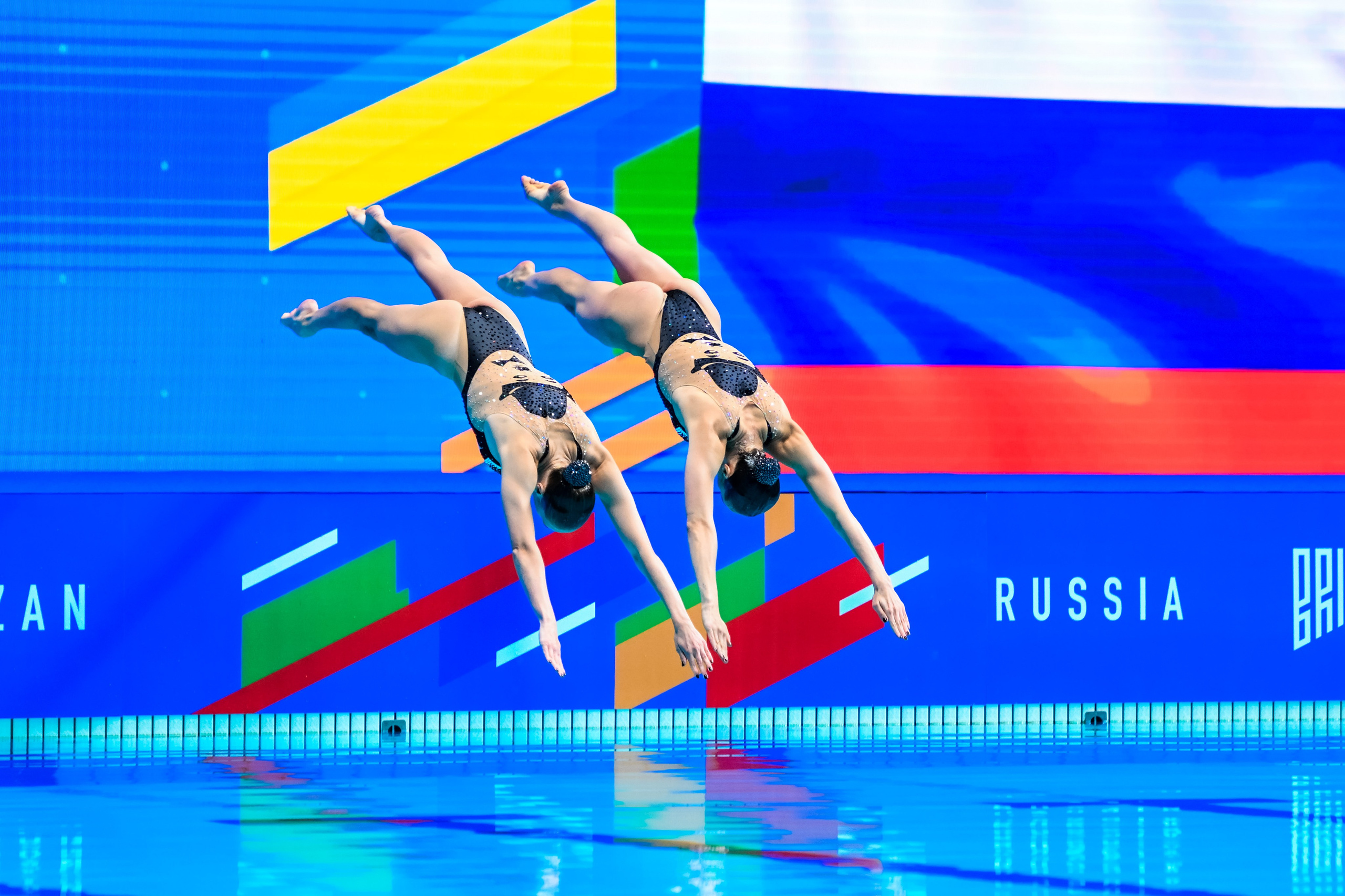 Синхронное плавание «Спортивные игры стран БРИКС». Спортивный и репортажный фотограф в Казани Вячеслав Сатонин