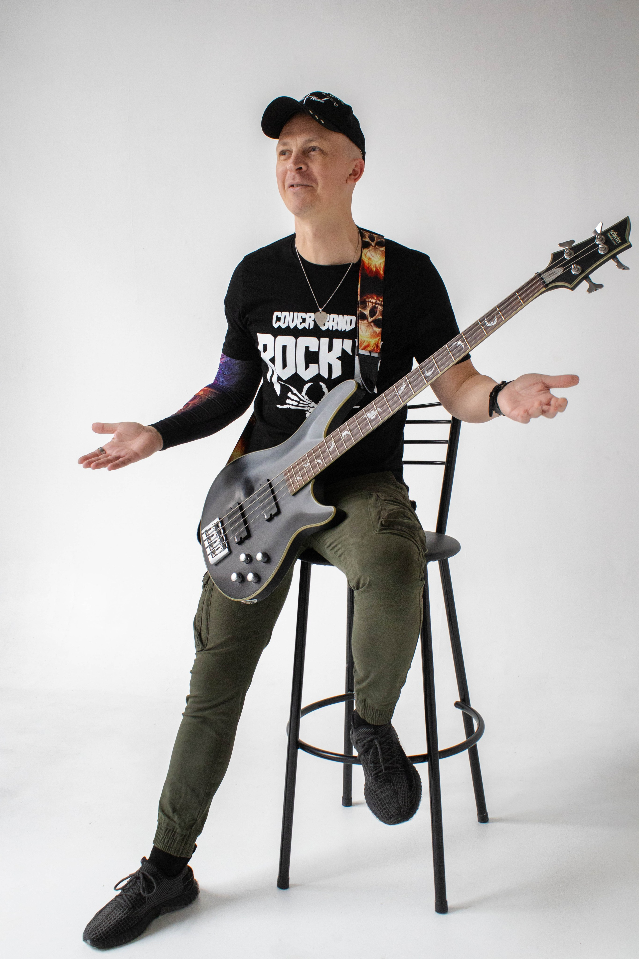 СТУДИЯ. Уличный фотограф Города N