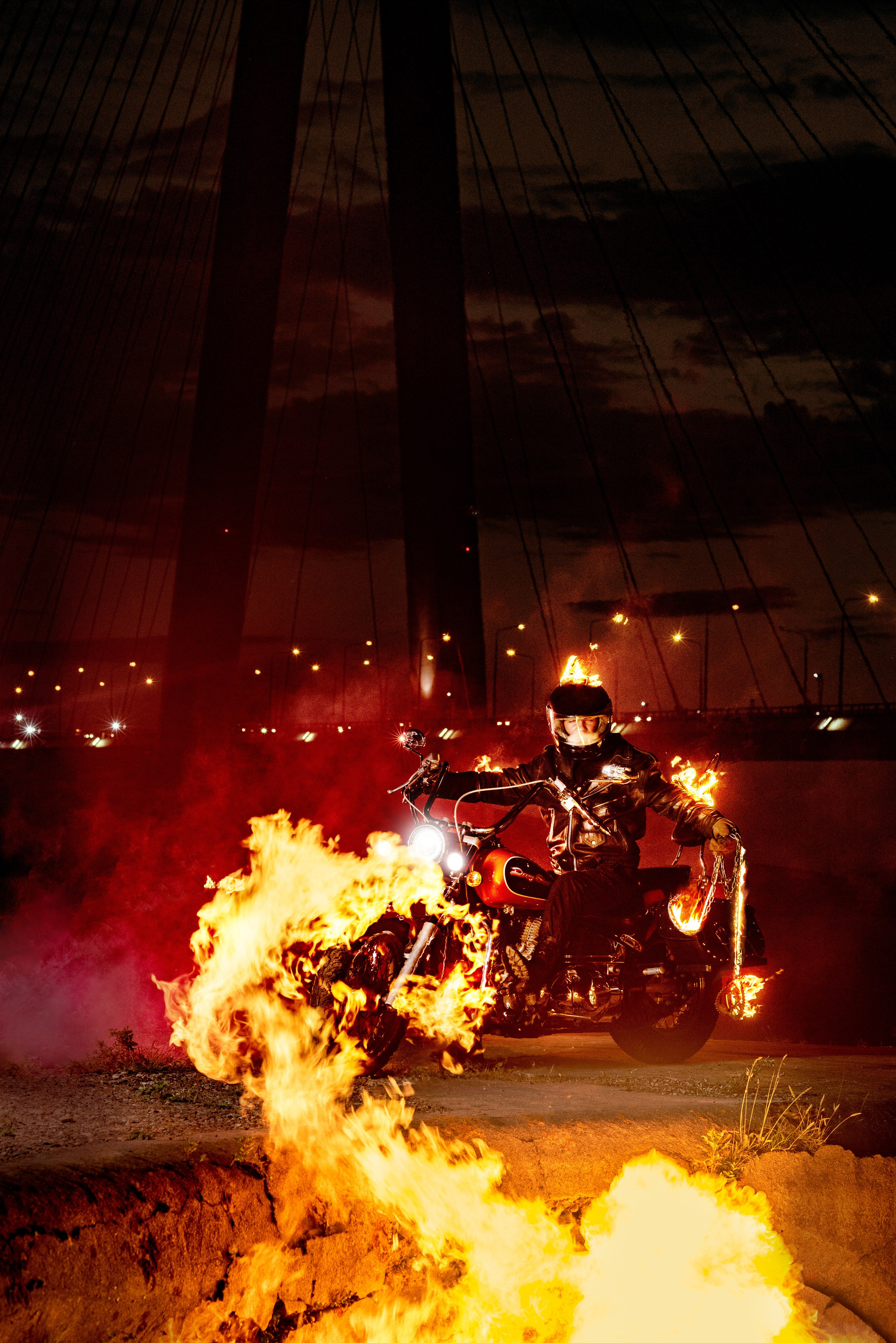 Фотосессии с огнем. Ксения Далишнева — сказочный фотограф во Владивостоке