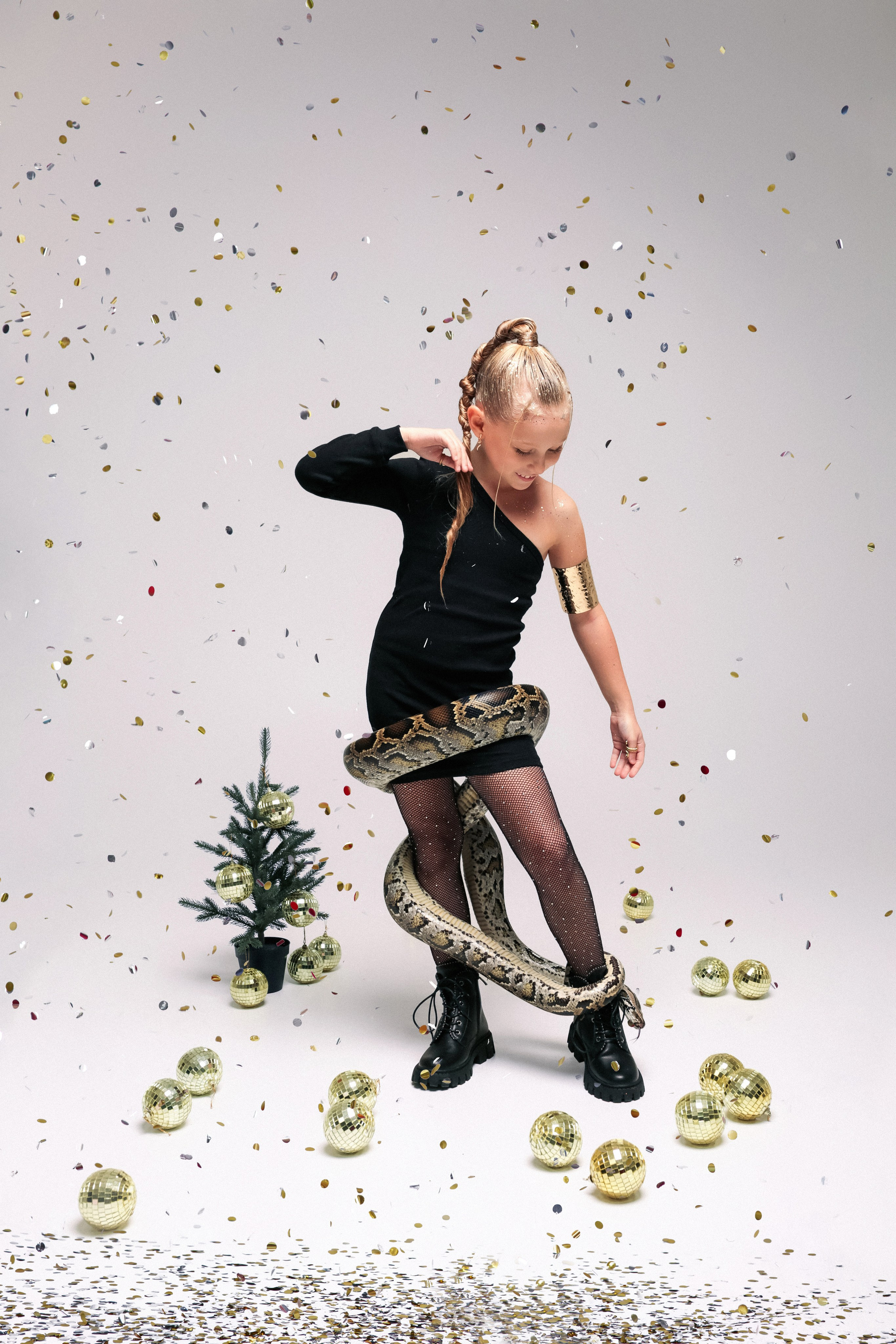 Новогодняя фотосессия со Змеем. Семейный и детский фотограф в Краснодаре Анна Трашкова