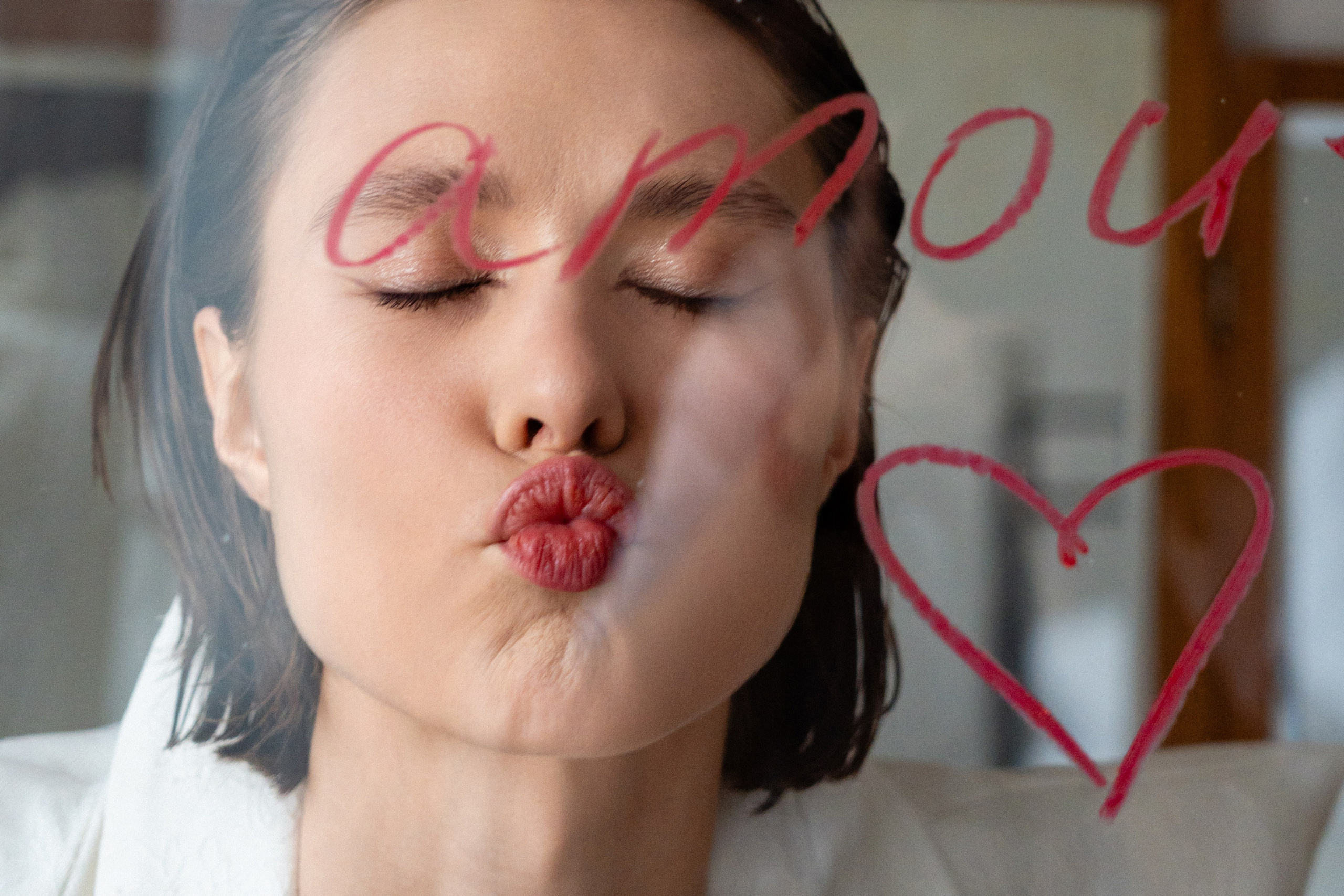 Свадебная фотосессия для пары в квартире