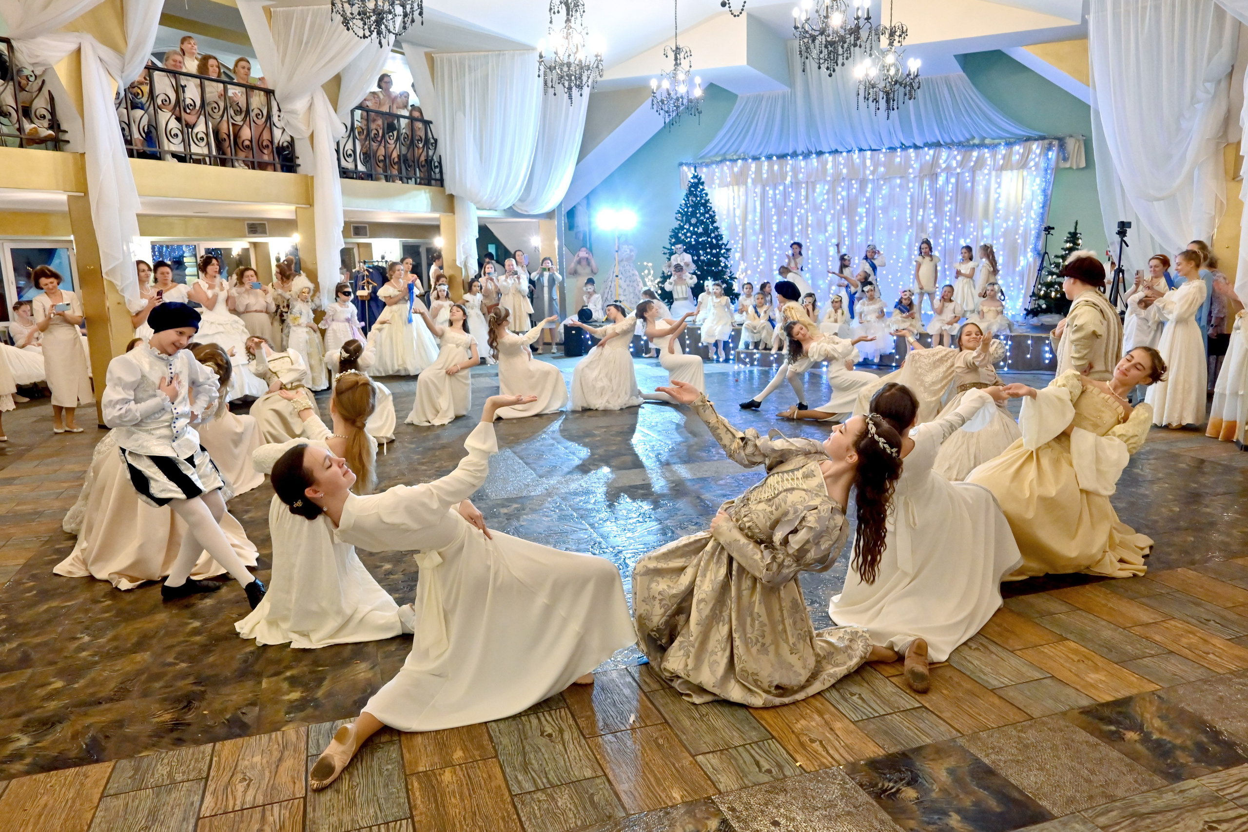 Белый бал-маскарад в Измайлово 24.12.2023. Профессиональный фотограф в Москве Алёна Котова