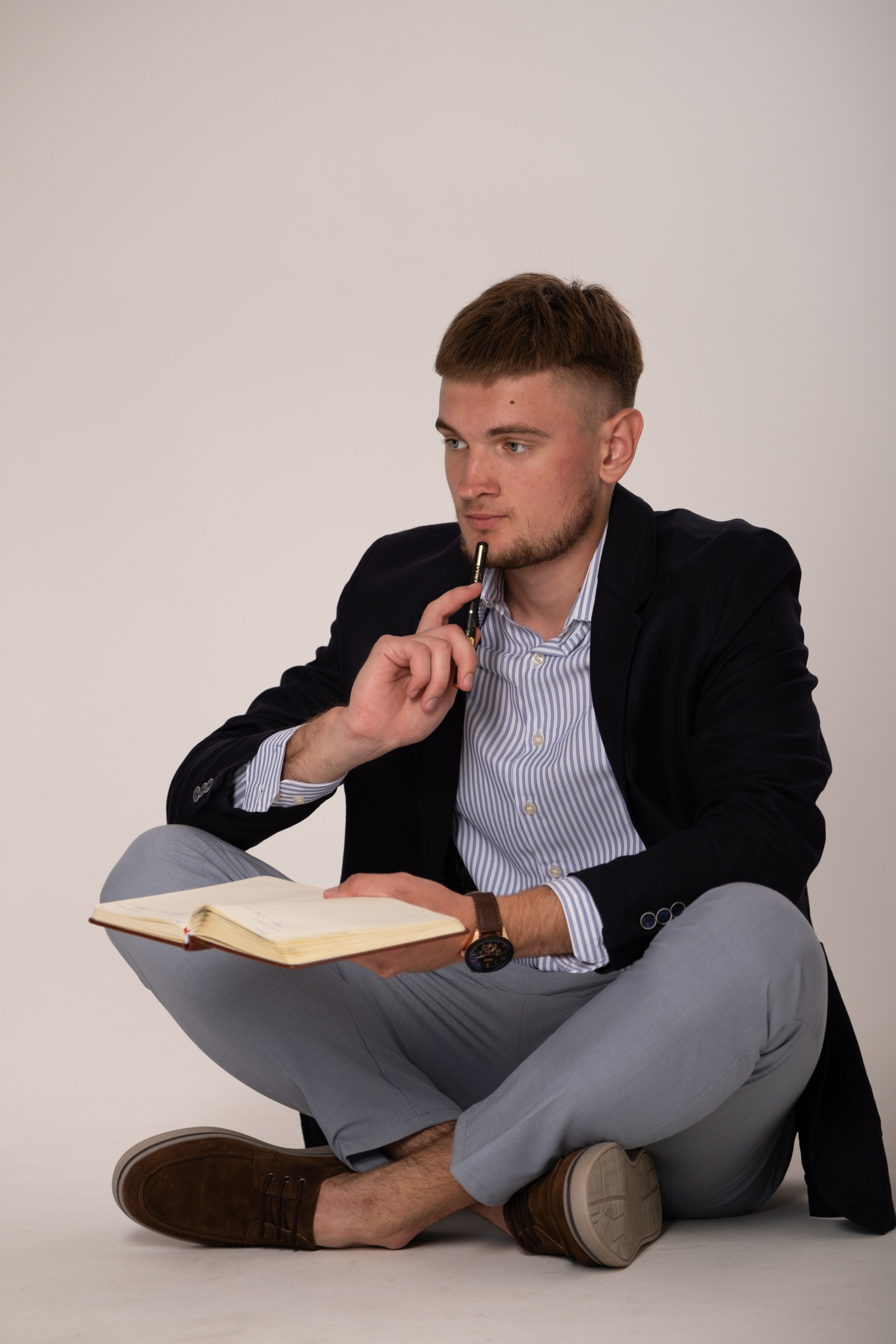 Владимир. Профессиональная фотосъемка в Крыму. Натуральные эмоции и живые кадры. Забронируйте дату прямо сейчас!