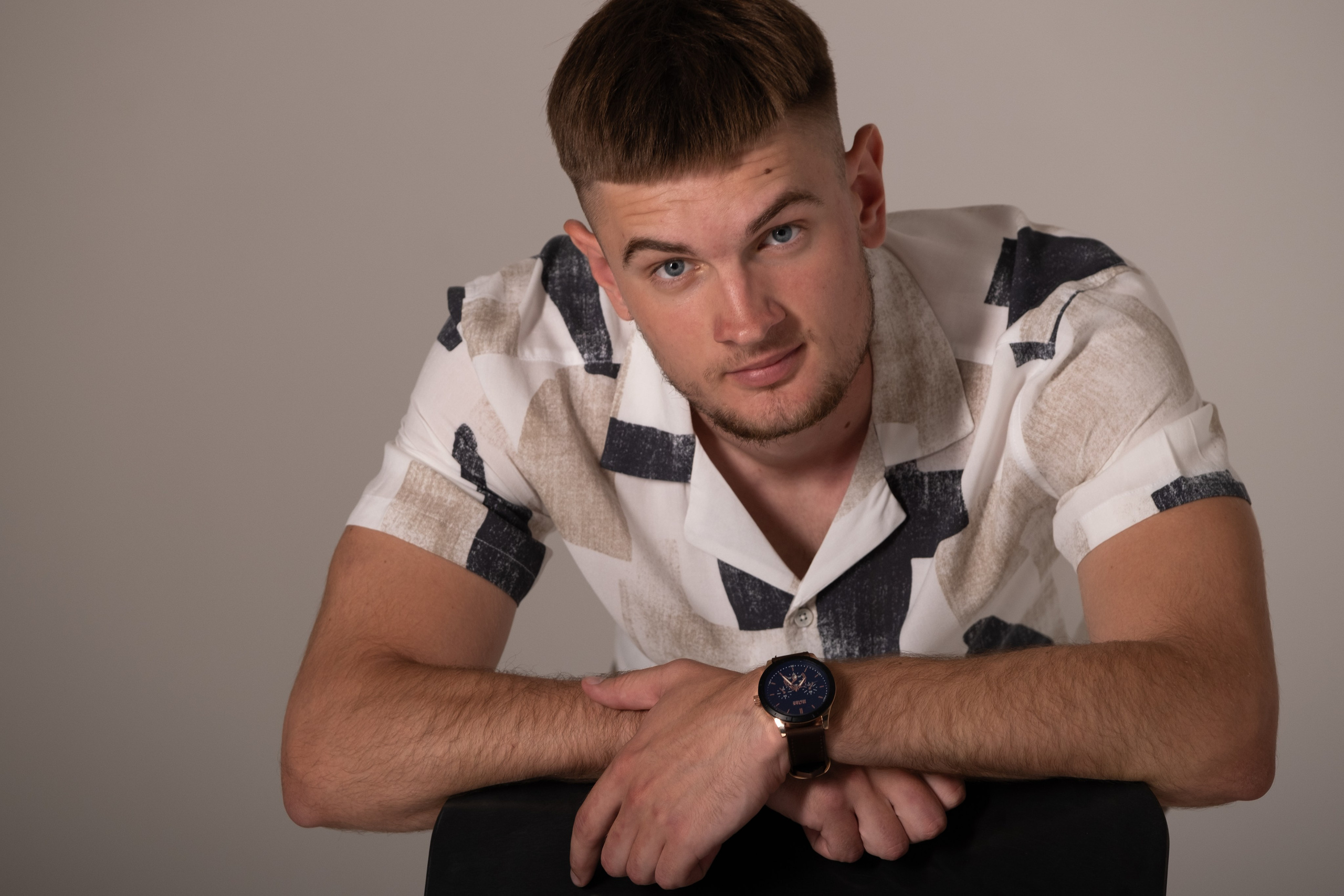 Владимир. Профессиональная фотосъемка в Крыму. Натуральные эмоции и живые кадры. Забронируйте дату прямо сейчас!