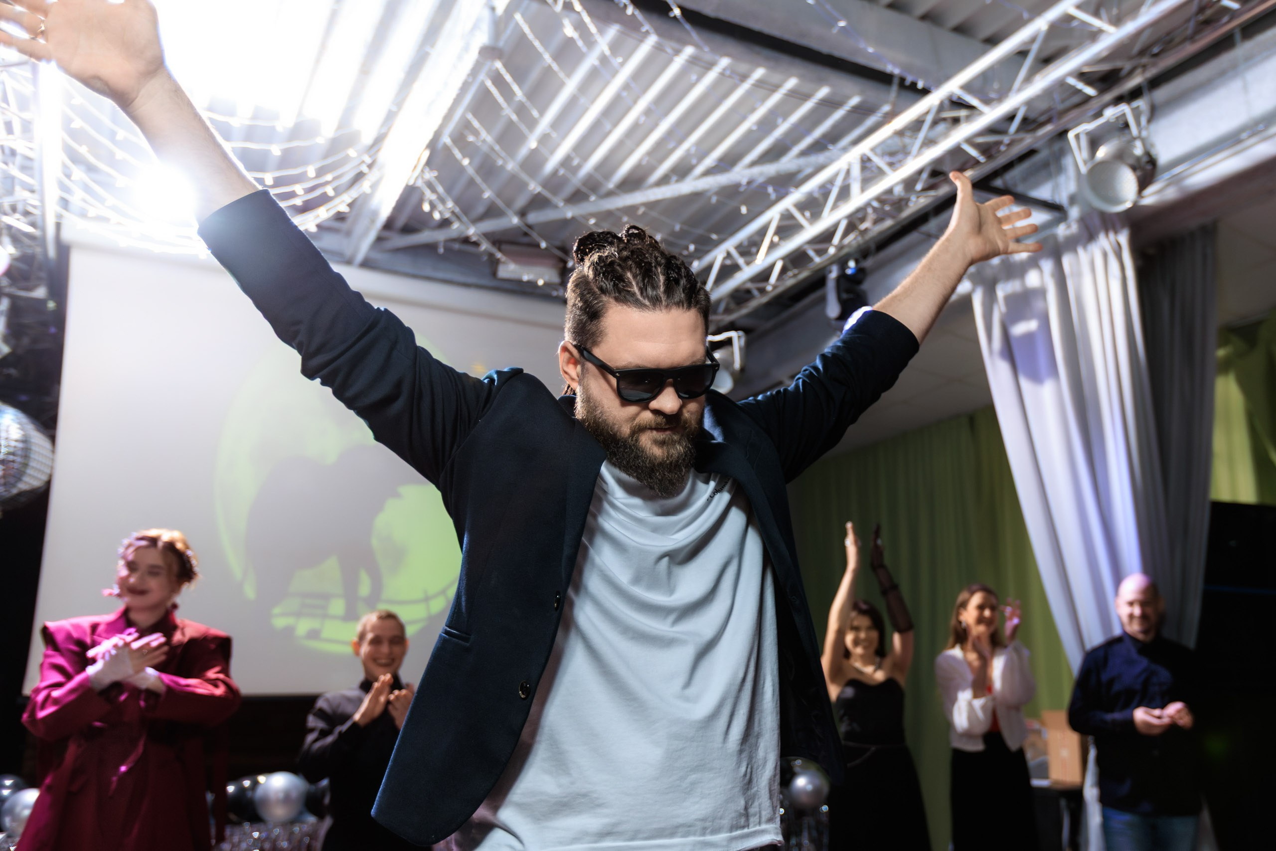 Слон электроникс | Новогодний корпоратив. Репортажный фотограф Екатеринбург | Яркий, качественный репортаж | Концерты, клубы, репортаж, праздники, корпоративы