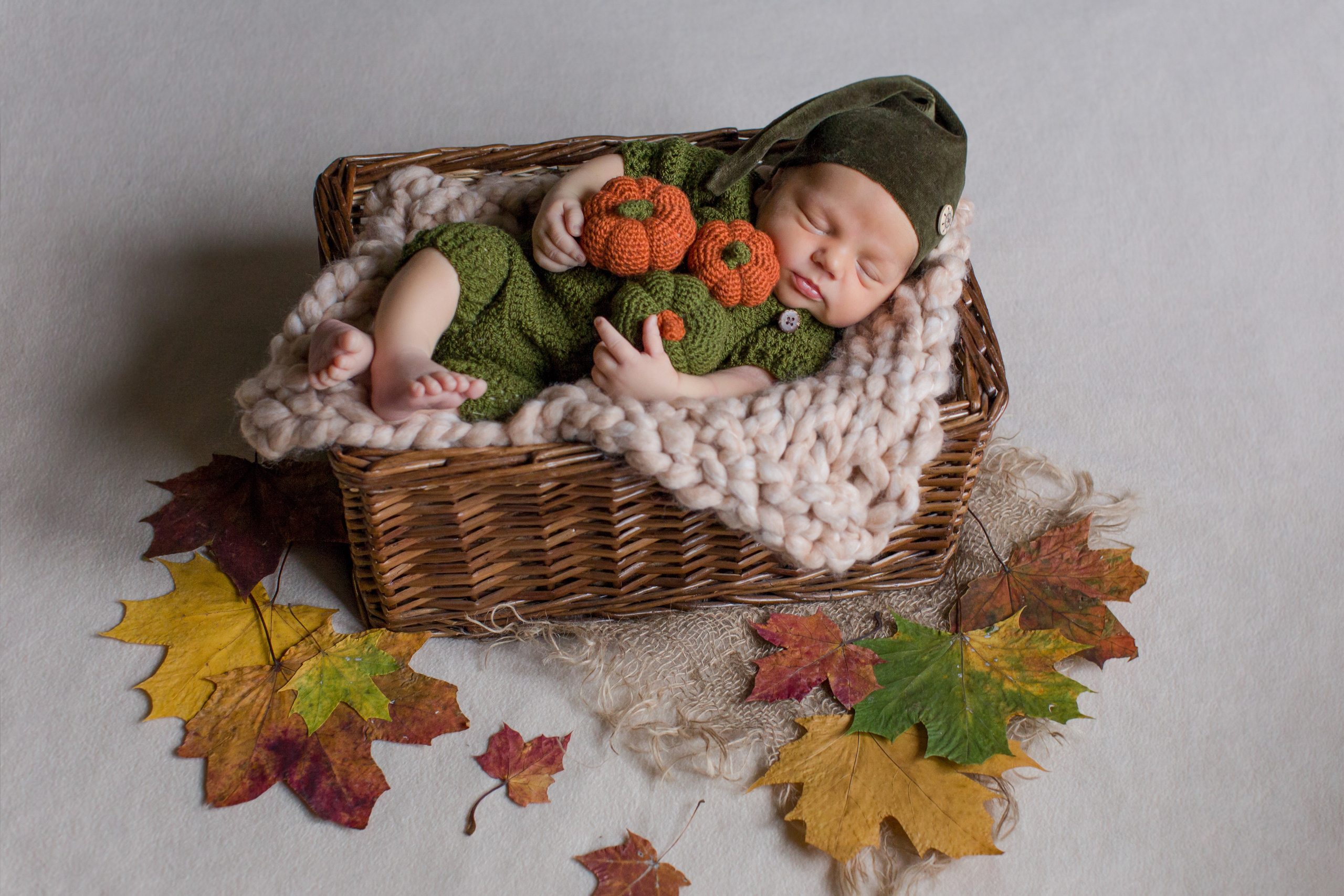 Съёмка новорождённых малышей на дому. Главная