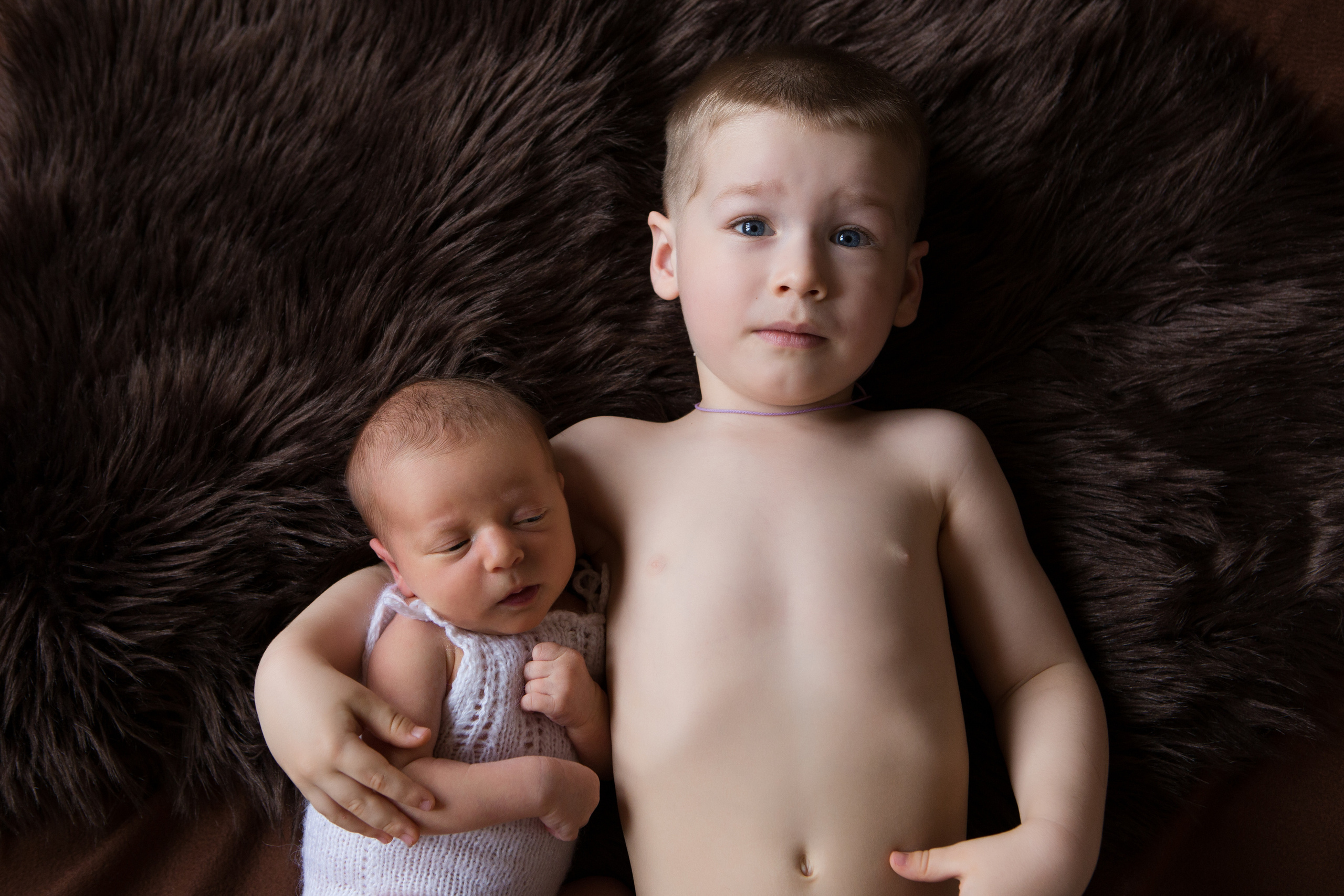 Съёмка новорождённых малышей на дому. Главная