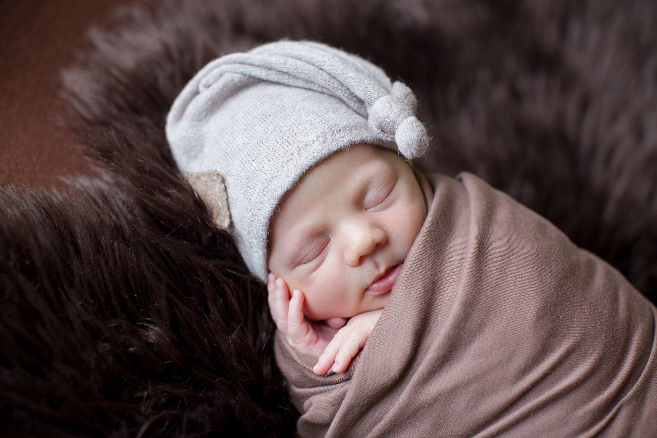 Съёмка новорождённых малышей на дому. Главная