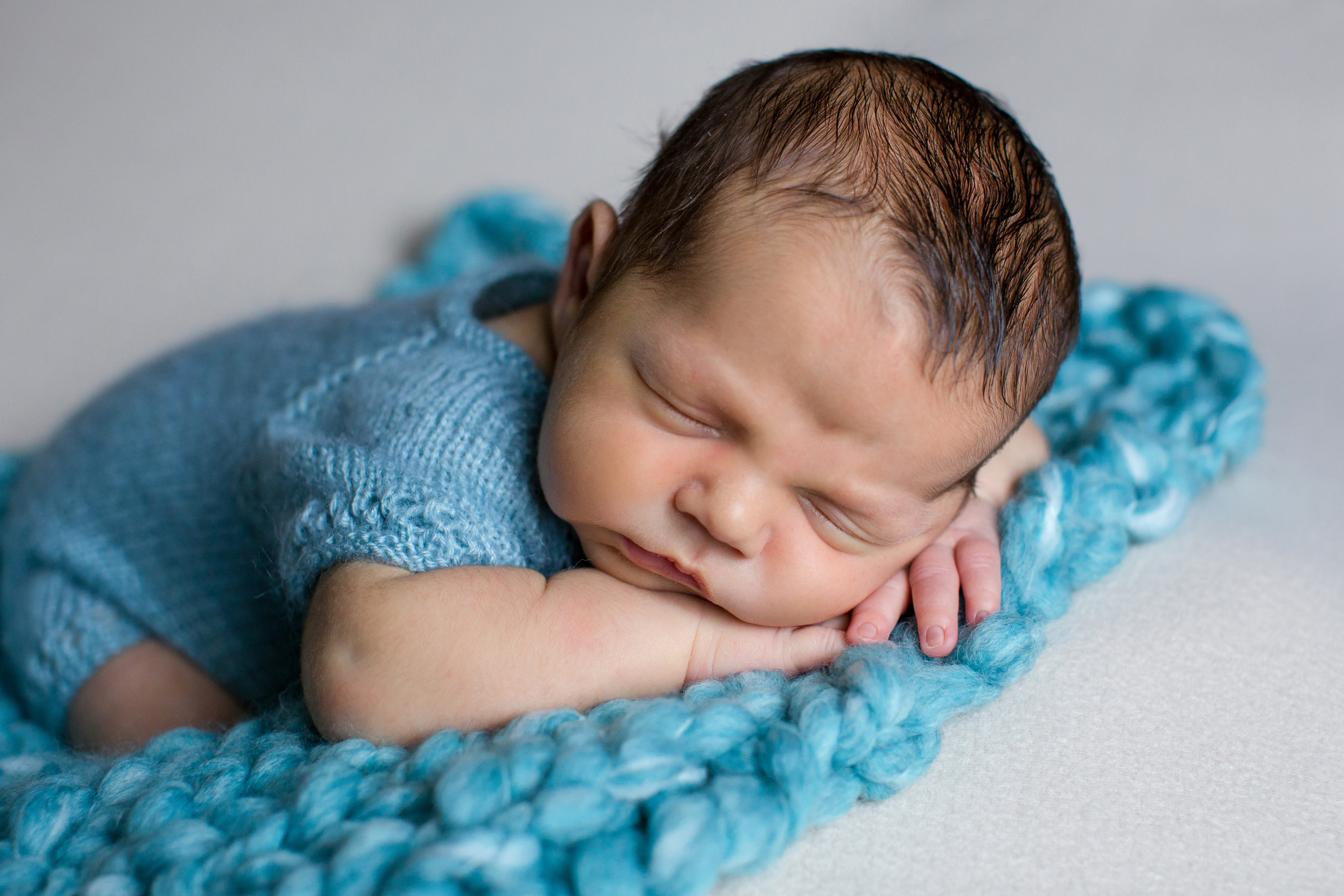 Съёмка новорождённых малышей на дому. Главная