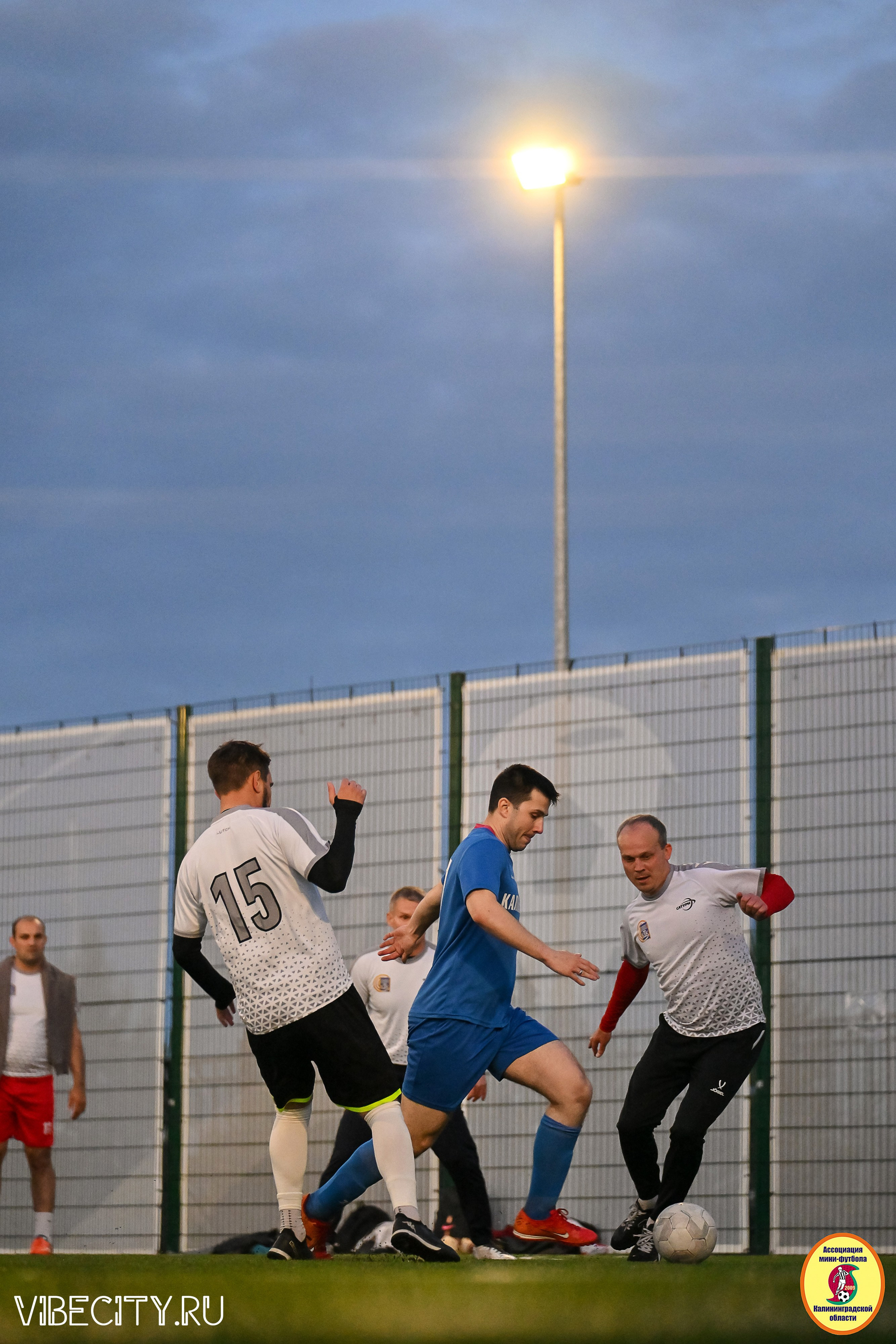 ИГРЫ МИНИ-ФУТБОЛЬНОЙ И КОРПОРАТИВНОЙ ЛИГИ. VIBECITY.RU Вайб Сити Ру Фоторепортажи Фотоотчеты Калининград
