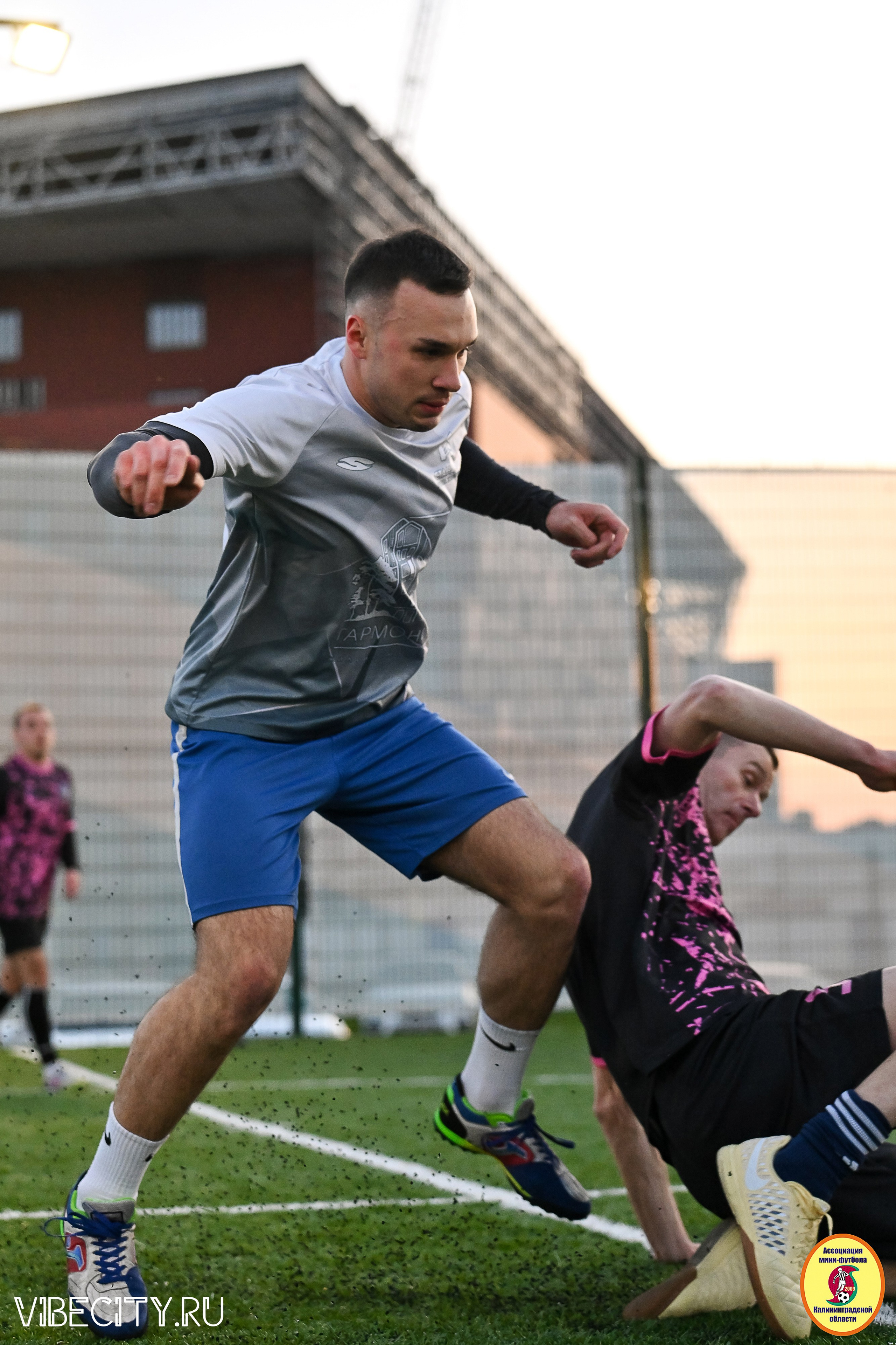 ИГРЫ МИНИ-ФУТБОЛЬНОЙ И КОРПОРАТИВНОЙ ЛИГИ. VIBECITY.RU Вайб Сити Ру Фоторепортажи Фотоотчеты Калининград