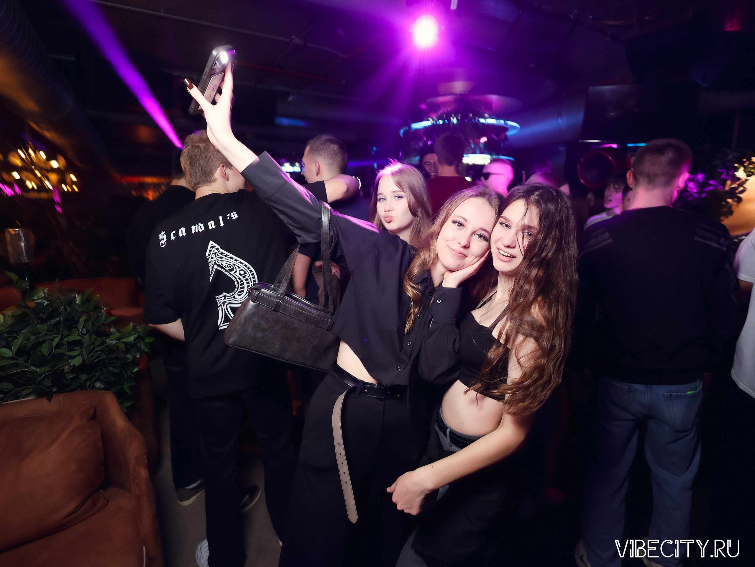 DOUBLE U. VIBECITY.RU Вайб Сити Ру Фоторепортажи Фотоотчеты Калининград