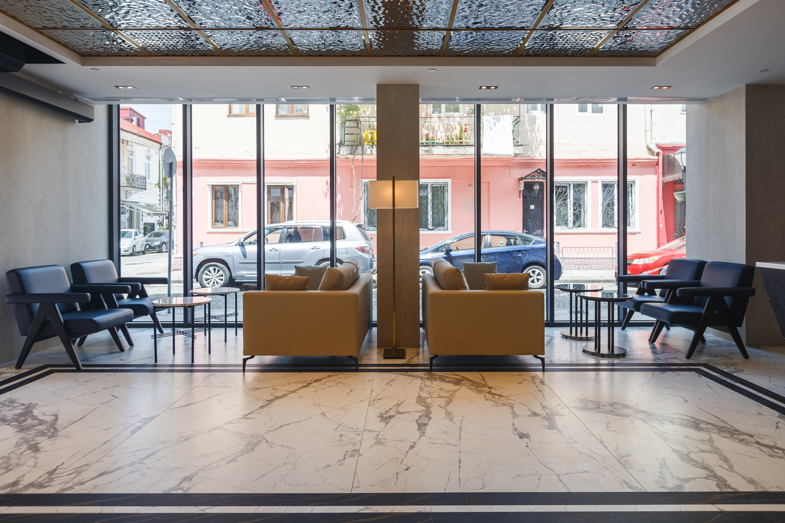 HOTEL PIAZZA EPIGRAPH (BATUMI). Режиссёр, клипмейкер, фотограф — Андрей Охота