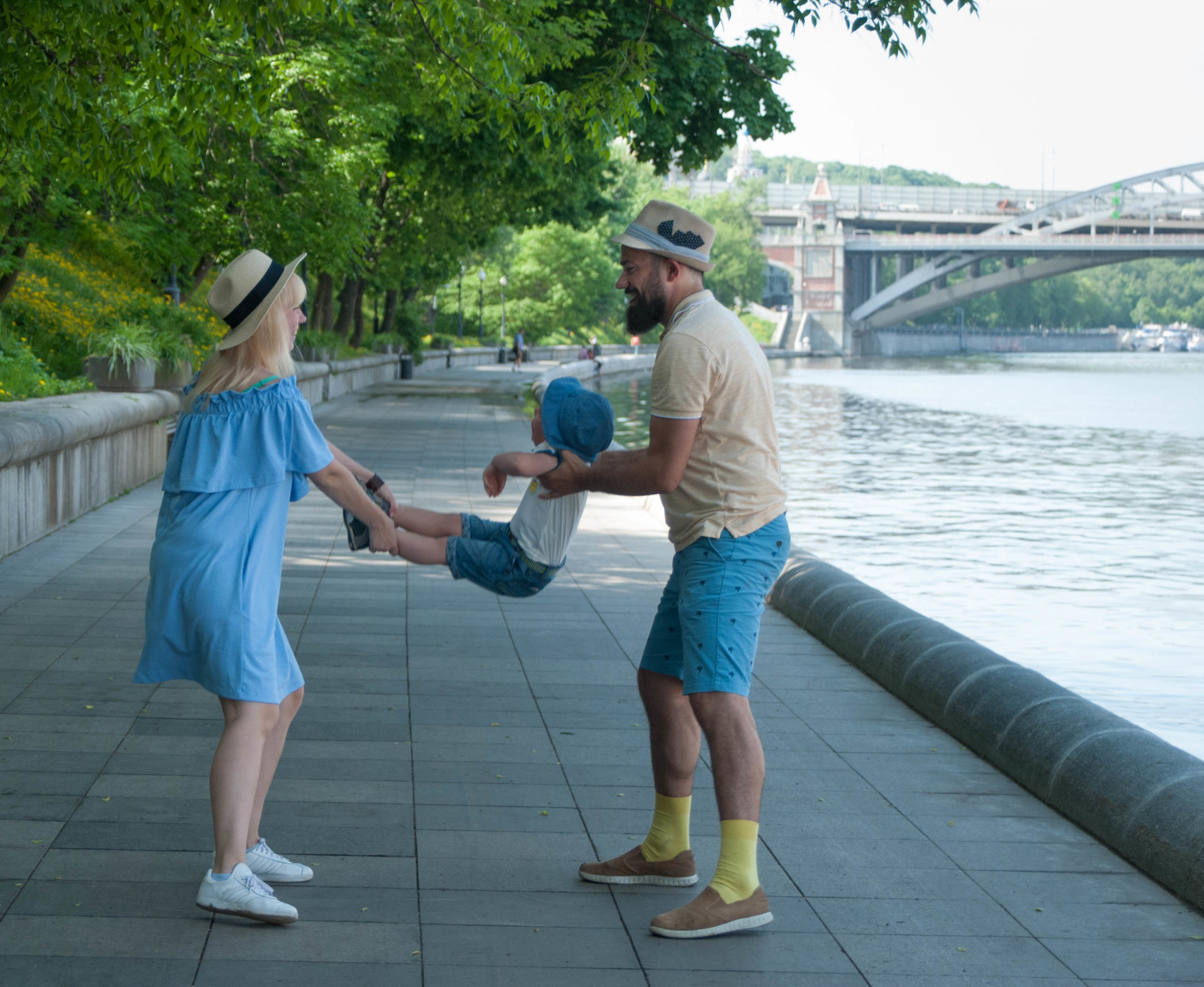 Утро в Нескучном саду. Семейный фотограф в Москве Анна Коропова