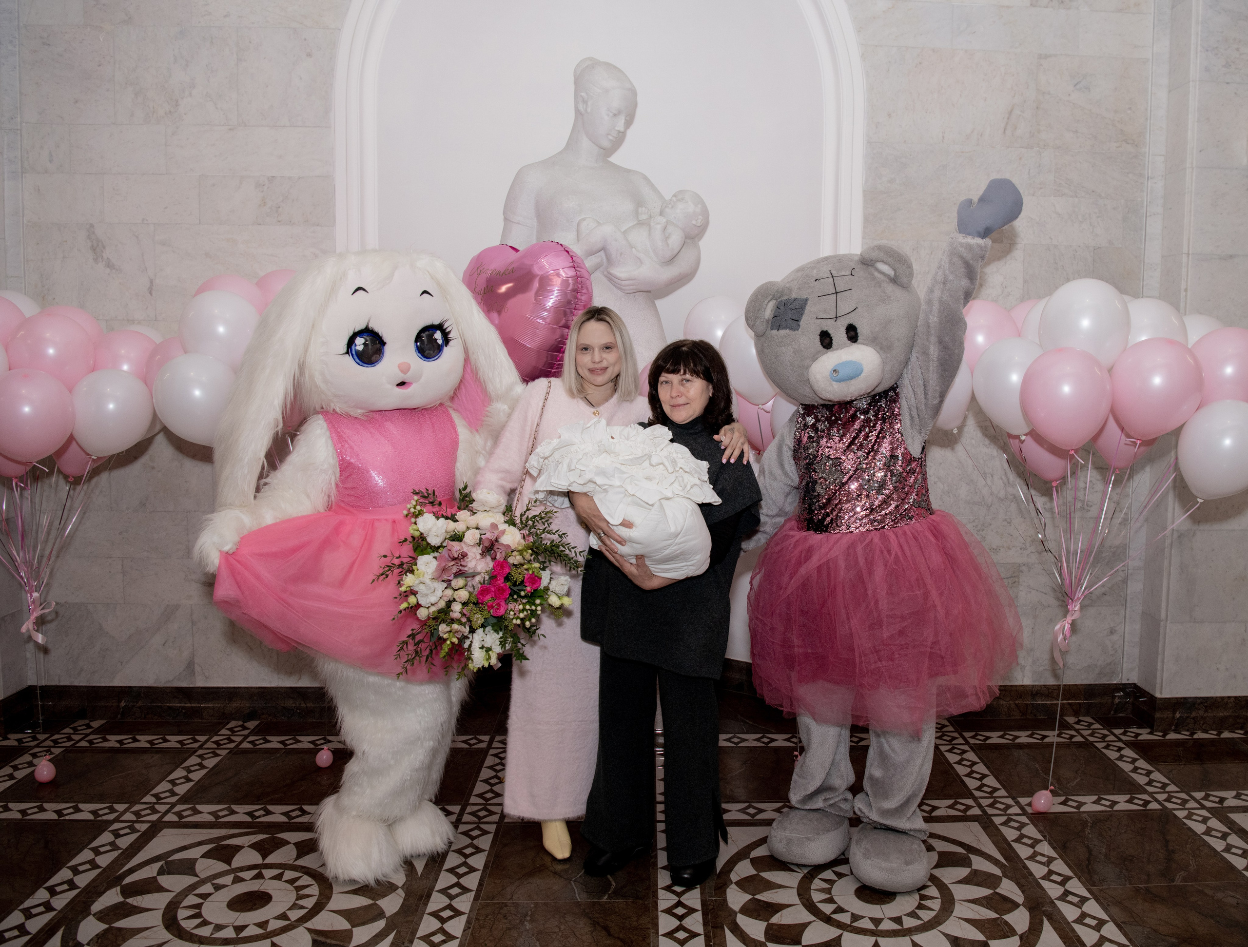 Выписка Киры. Снегиревка. Фотограф на выписку из роддома в Москве и МО