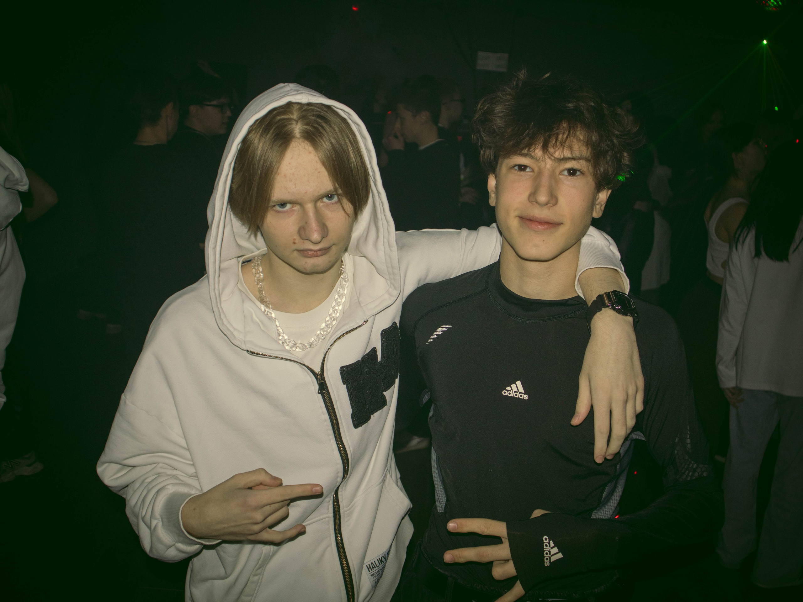 MOSHPIT. Фотограф и видеограф в Бугульме Аня Трутнева