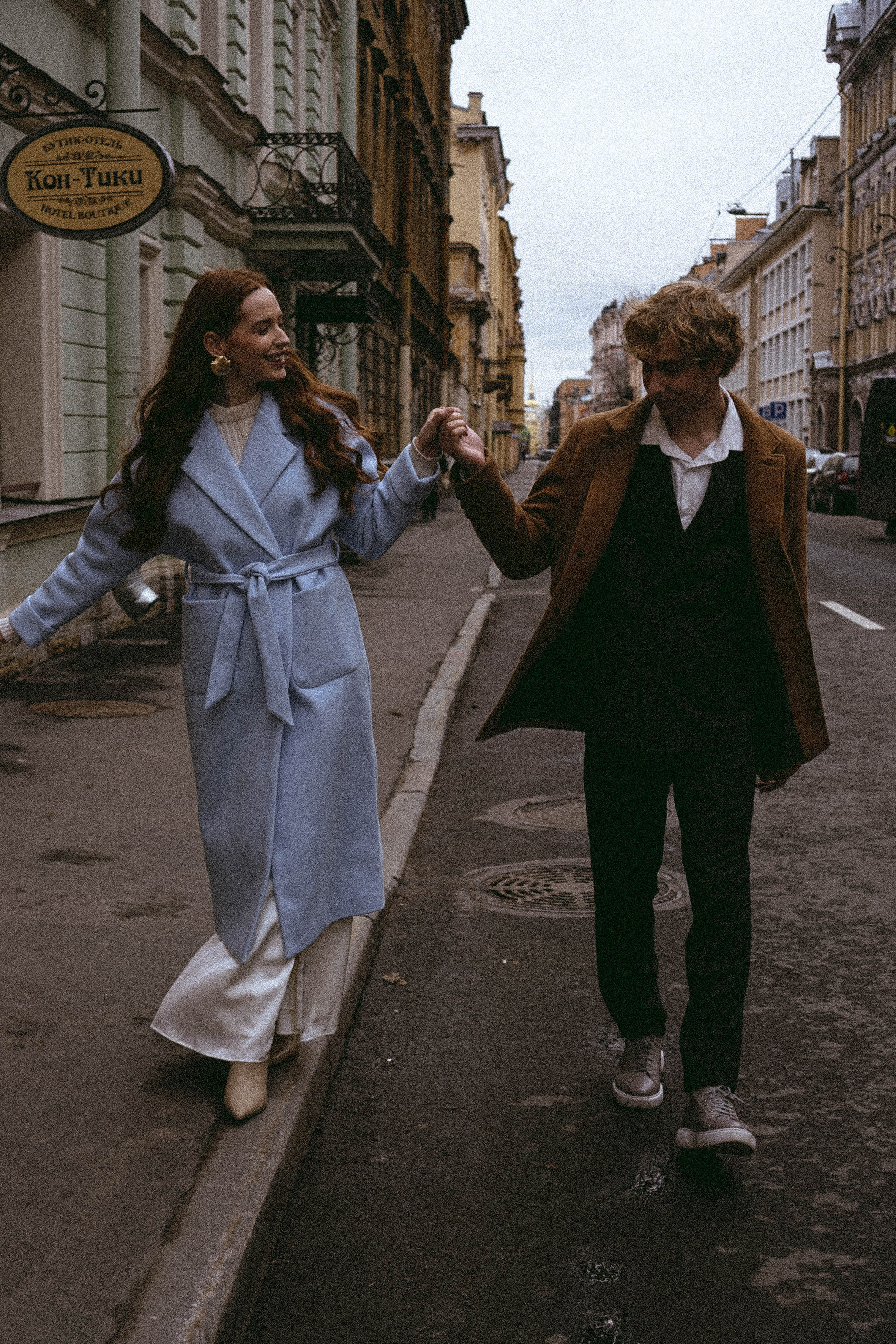 СВАДЕБНАЯ СЬЕМКА В ОТЕЛЕ. СБОРЫ ЖЕНИХА И НЕВЕСТЫ И ТАКЖЕ ТОР И ПОДГОТОВКА К ПРОГУЛКЕ И ПРОГУЛКА ПО ПЕТРОГРАДКЕ. Профессиональный фотограф, Санкт-Петербург — Виктория Богомолова