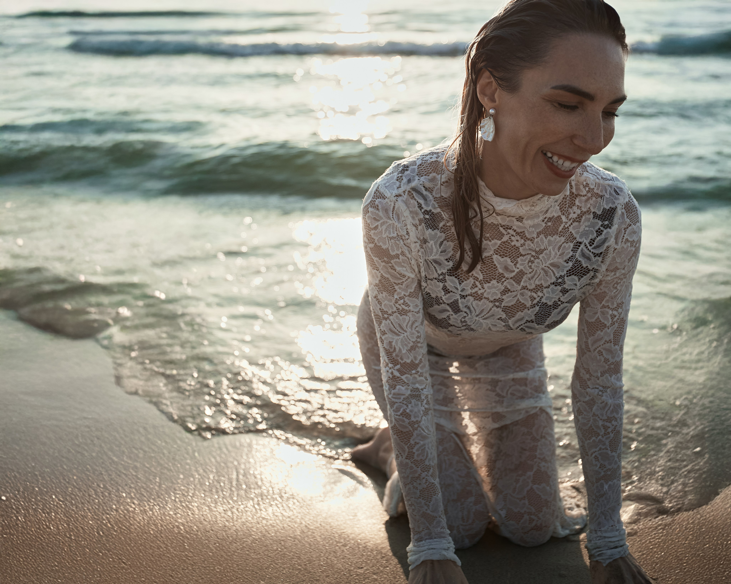 Стильная женская фотосессия портретный фотограф у моря в Зеленоградске Куршская коса Светлогорск Янтарный