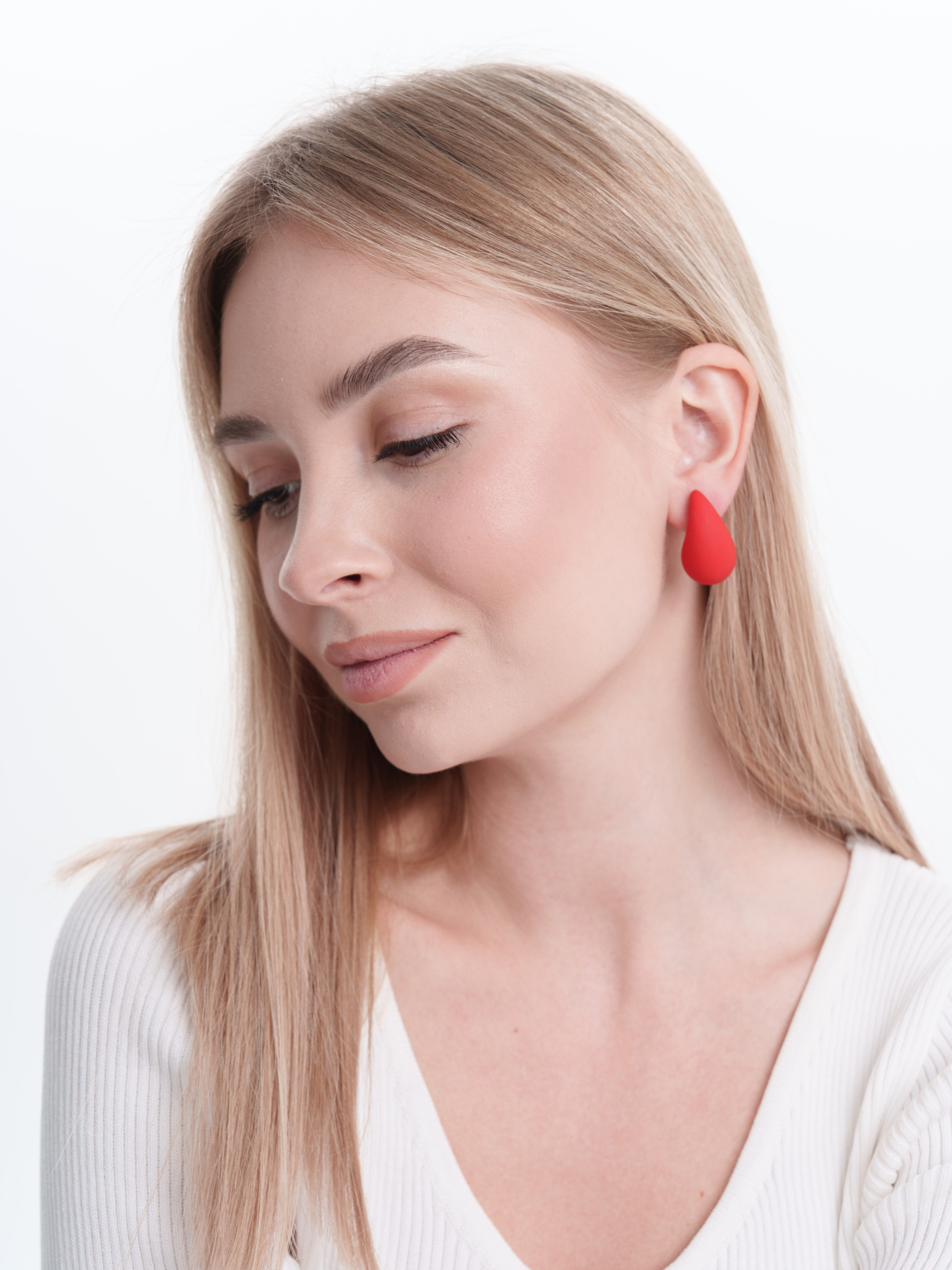 Съемка сережек для WB и OZON. Портретный и Контент фотограф Григорий Семенов (Grifon) в Ижевске