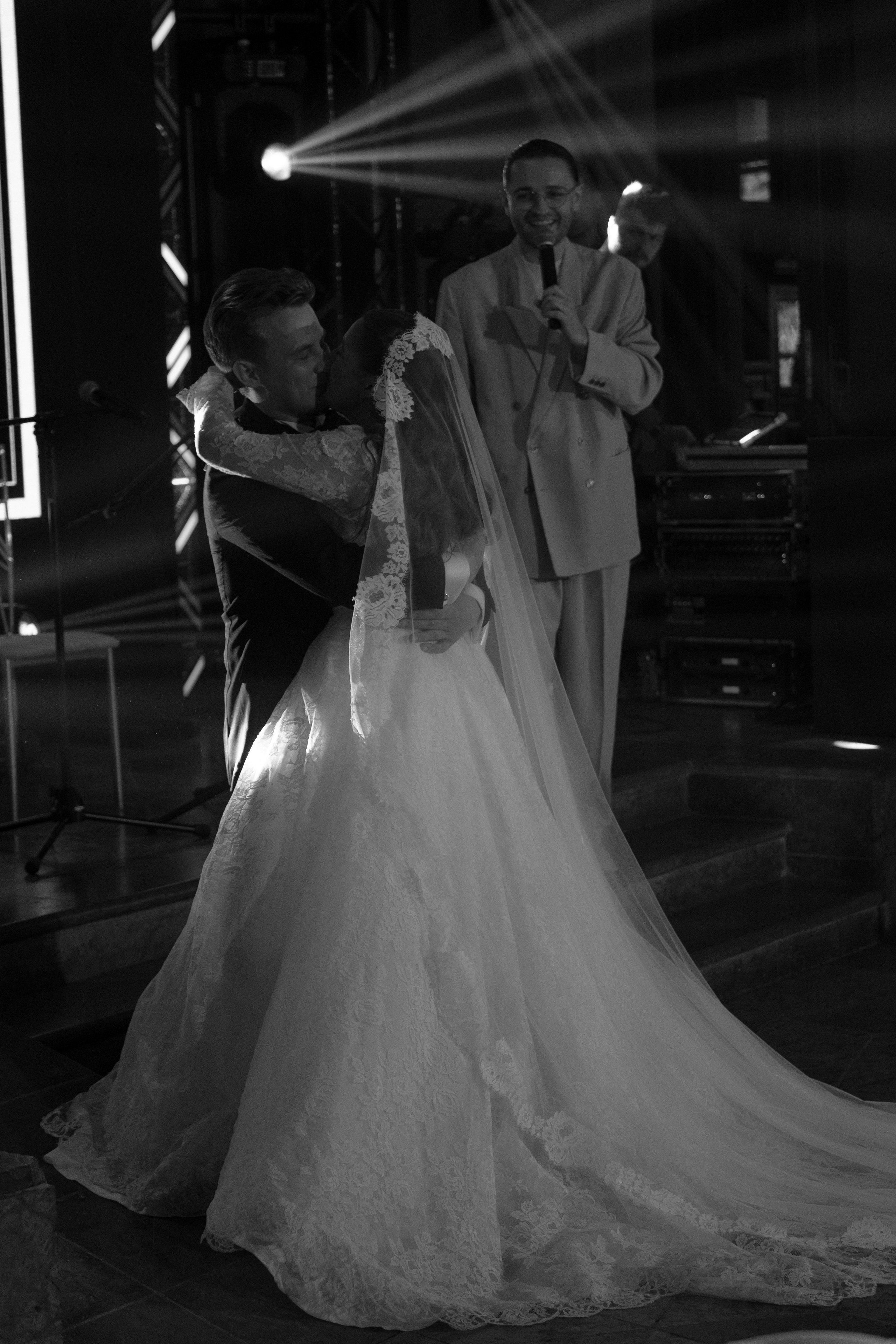 Счастливые часов не наблюдают. Свадебный и семейный фотограф в Санкт-Петербурге