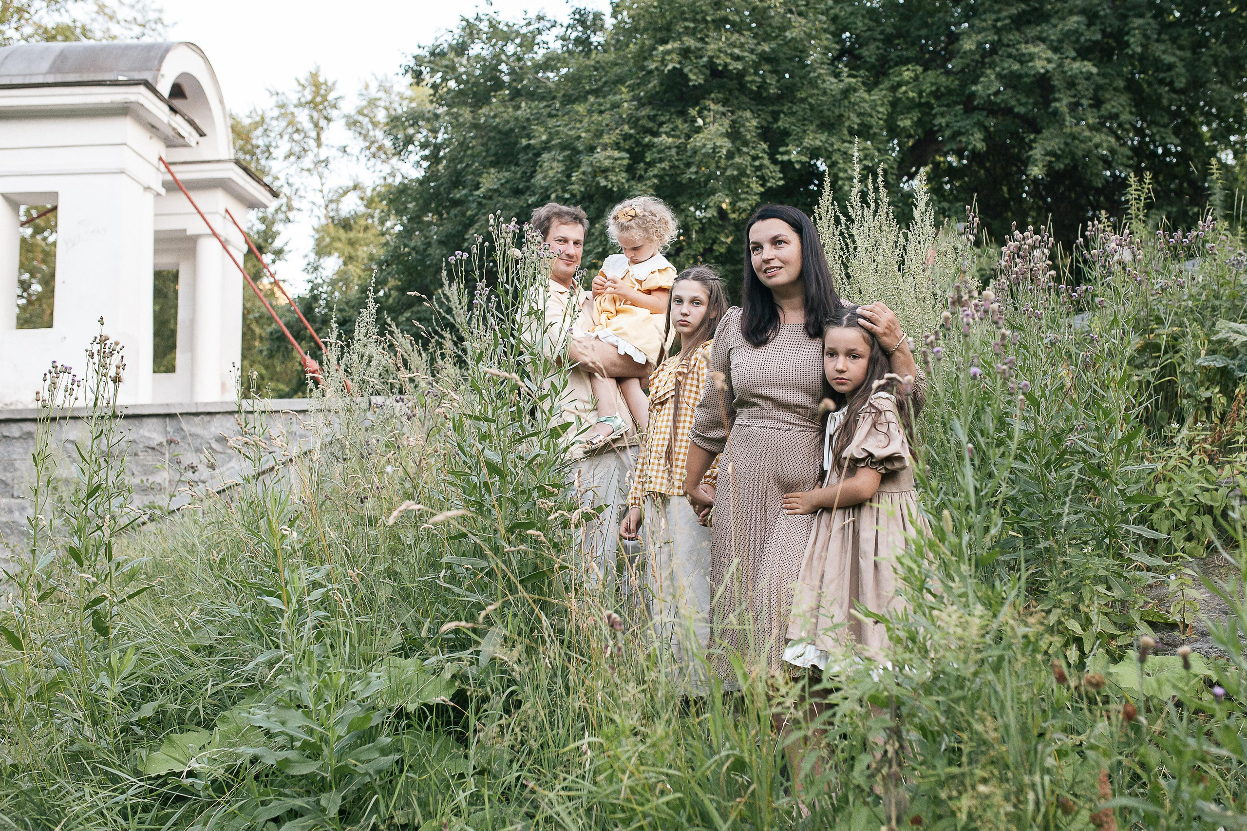 Дима, Марина, Олеся, Алёна и Милана. Семейный фотограф Трусова Евгения в Екатеринбурге