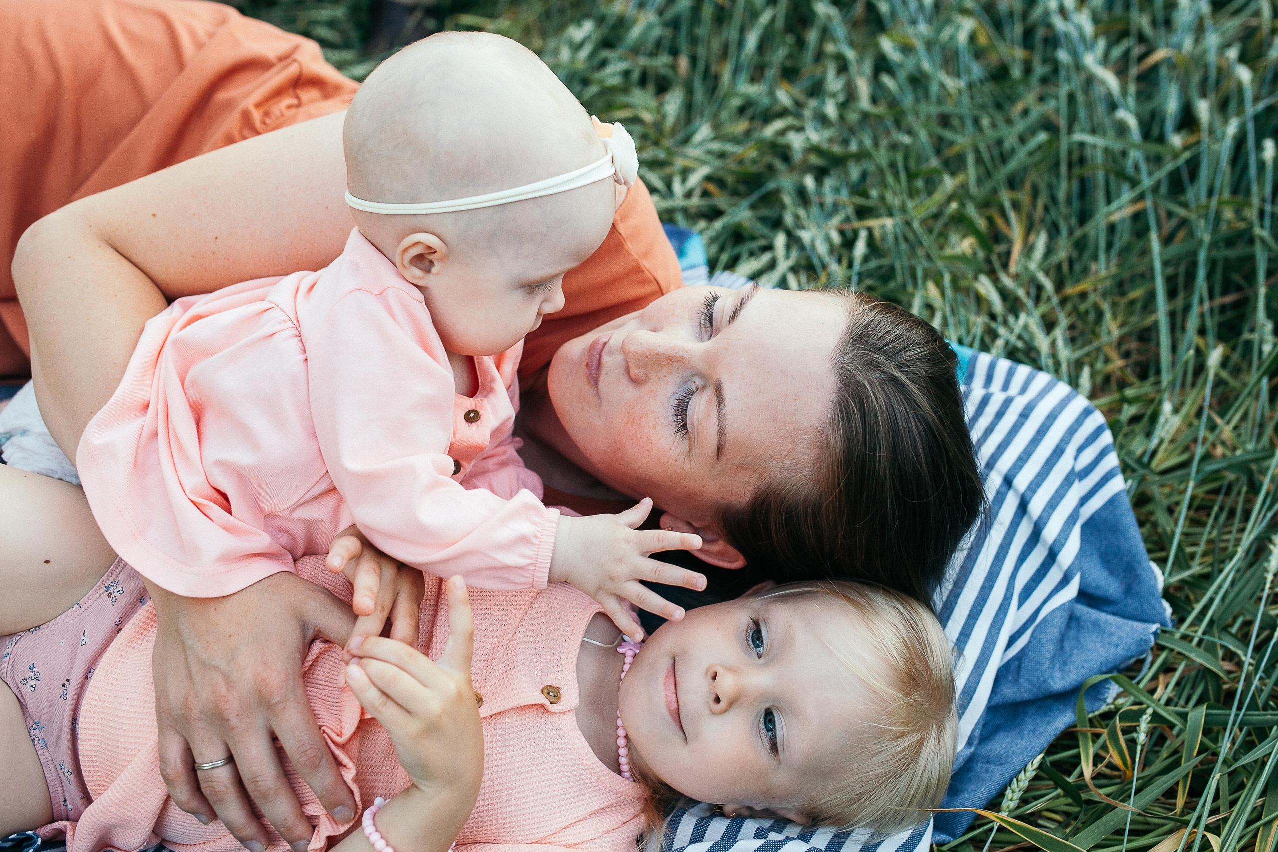 Саша, Оля, Тася и Ксюнечка. Семейный фотограф Трусова Евгения в Екатеринбурге