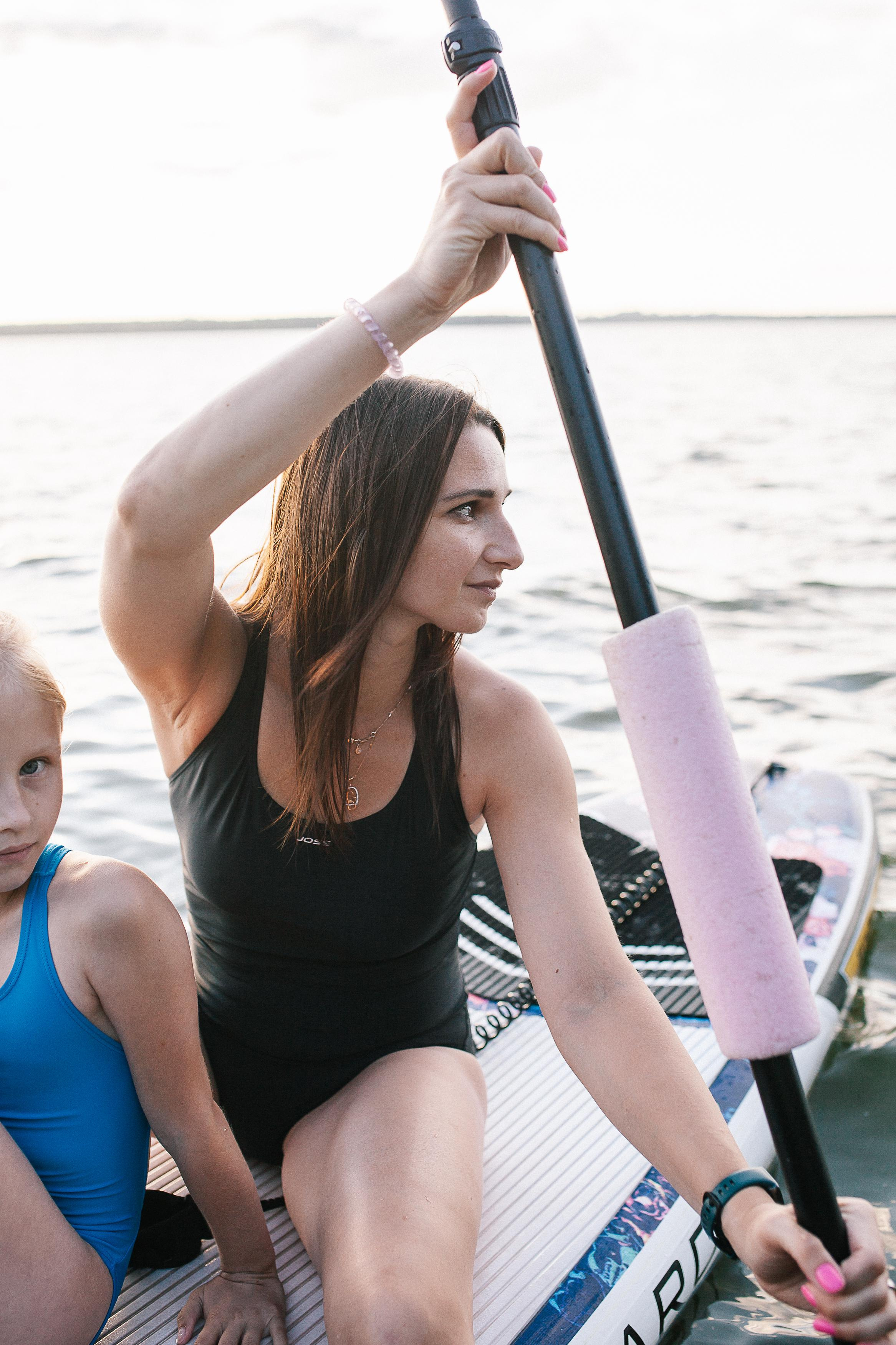 Маша и Юля на сапбордах. Семейный фотограф Трусова Евгения в Екатеринбурге