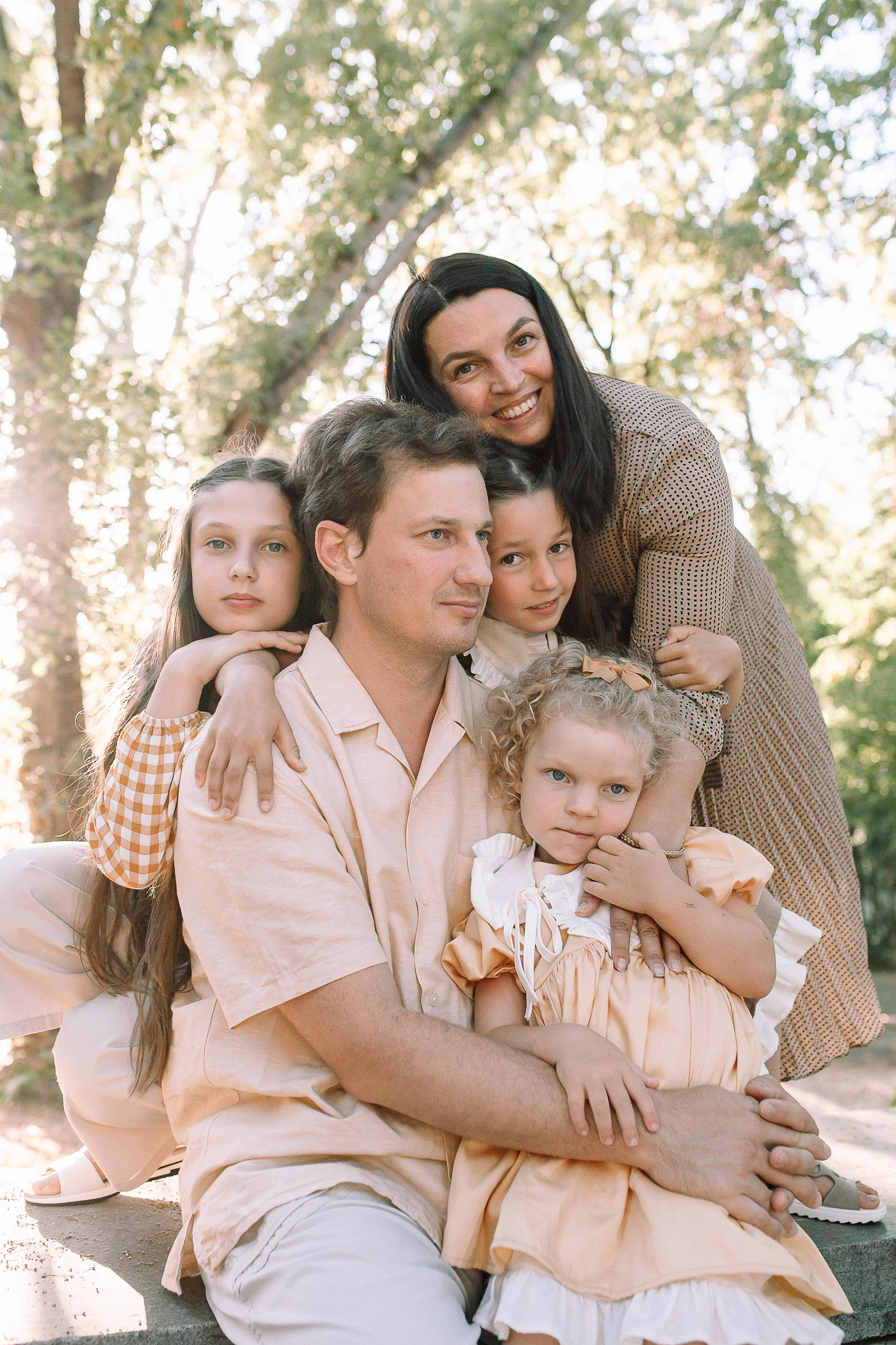 Дима, Марина, Олеся, Алёна и Милана. Семейный фотограф Трусова Евгения в Екатеринбурге
