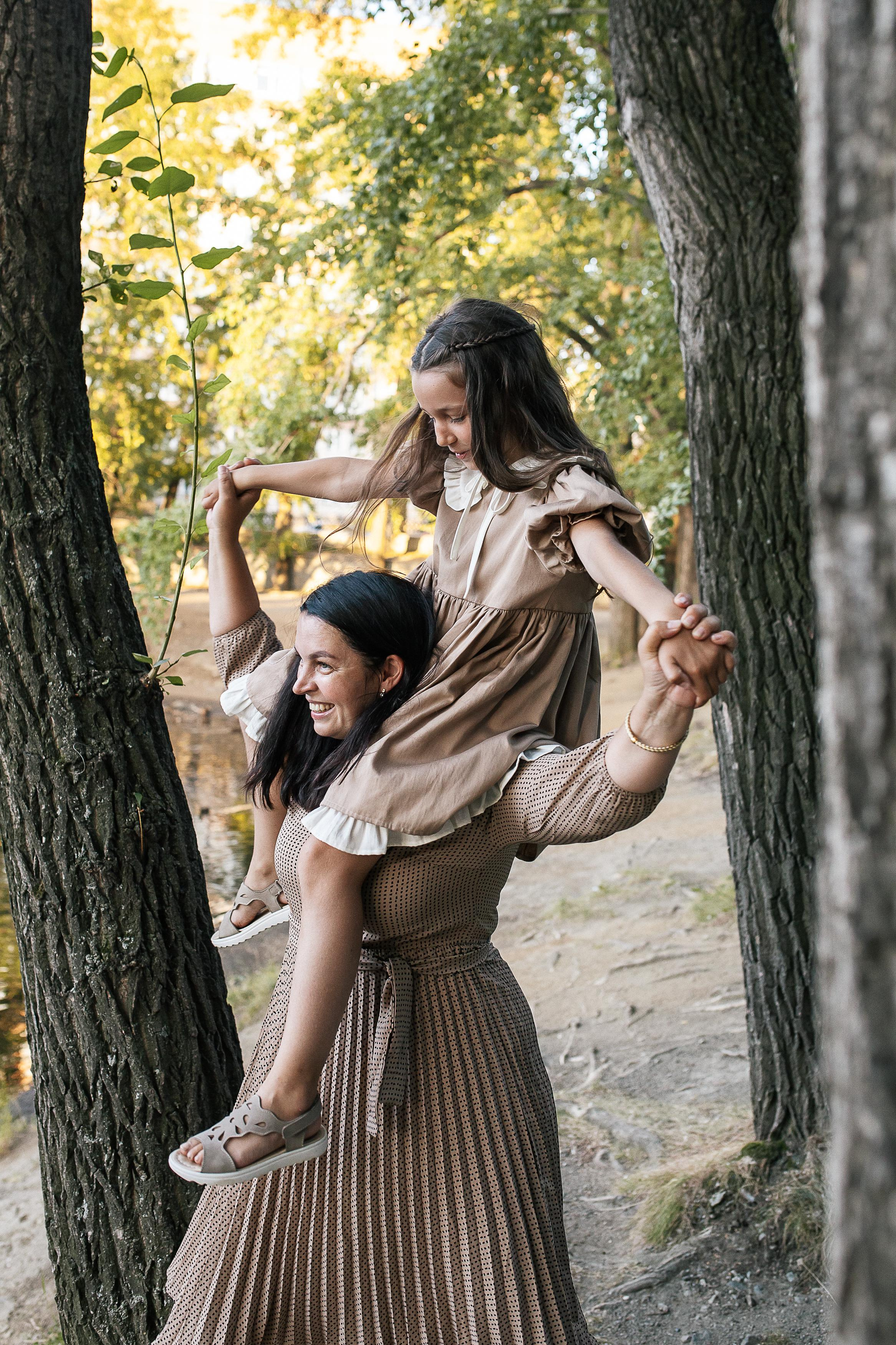 Дима, Марина, Олеся, Алёна и Милана. Семейный фотограф Трусова Евгения в Екатеринбурге