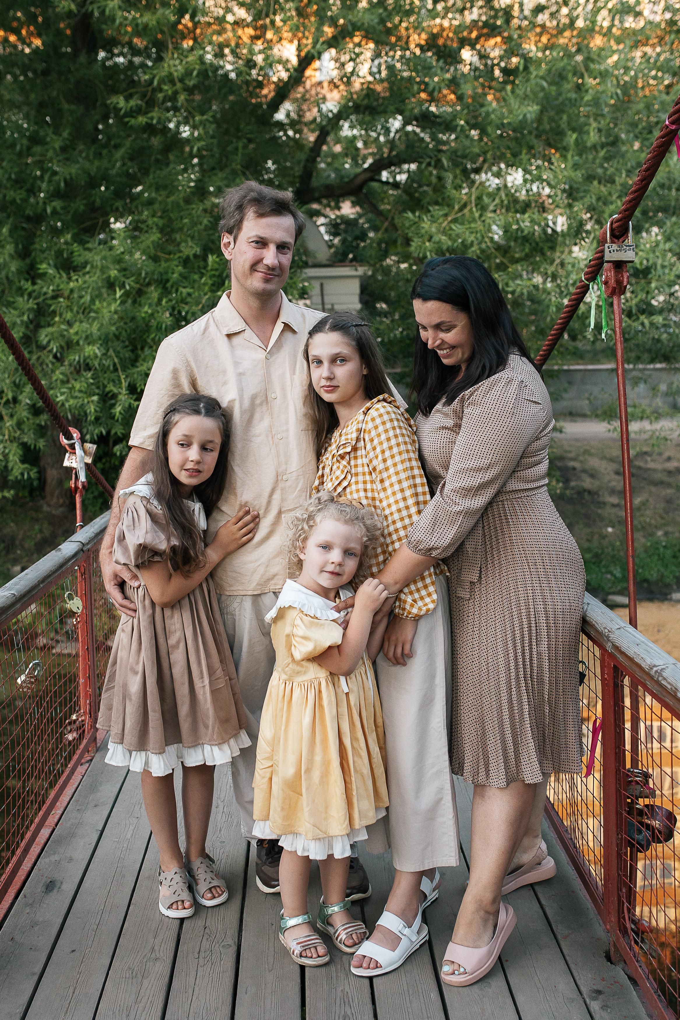 Дима, Марина, Олеся, Алёна и Милана. Семейный фотограф Трусова Евгения в Екатеринбурге