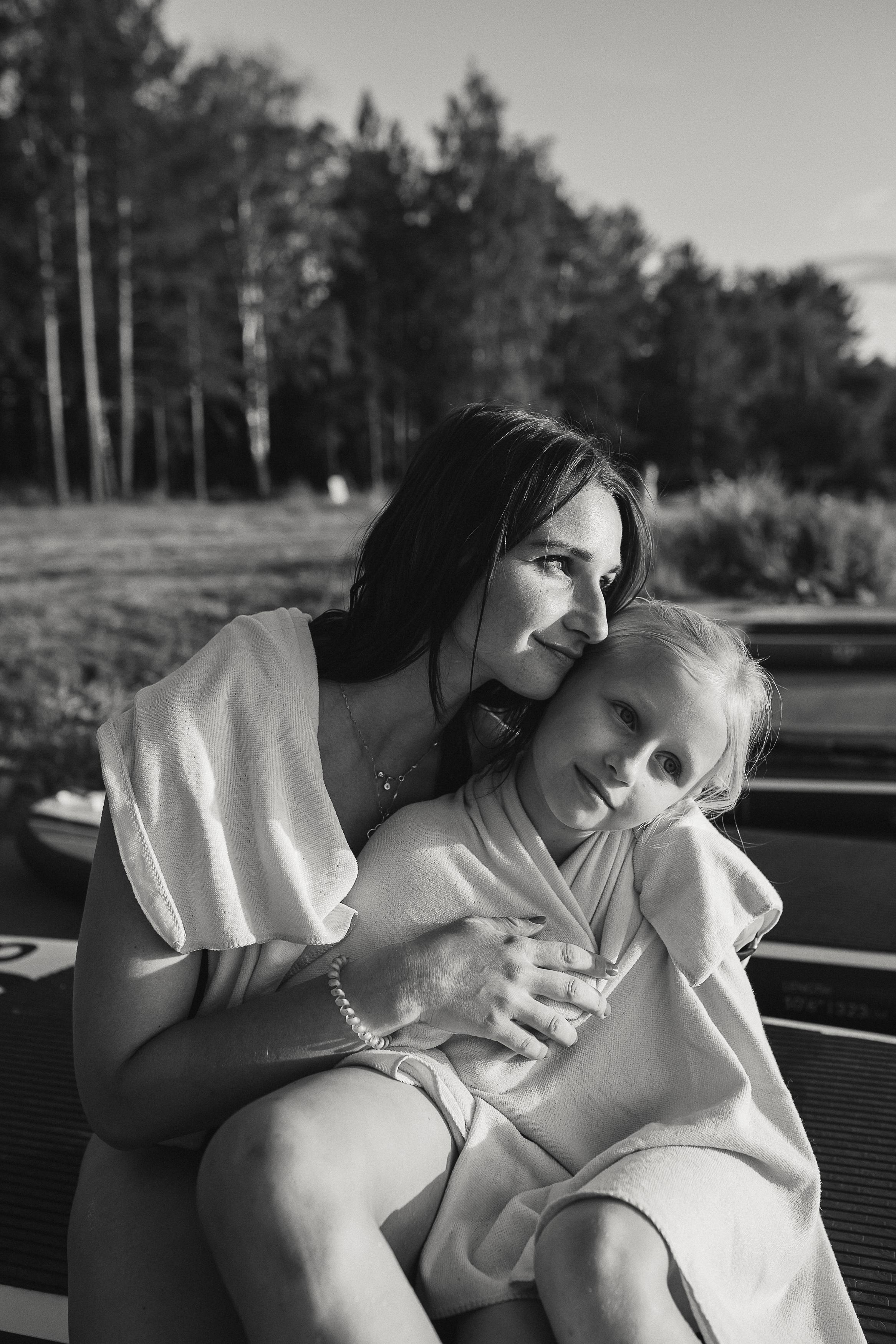 Маша и Юля на сапбордах. Семейный фотограф Трусова Евгения в Екатеринбурге