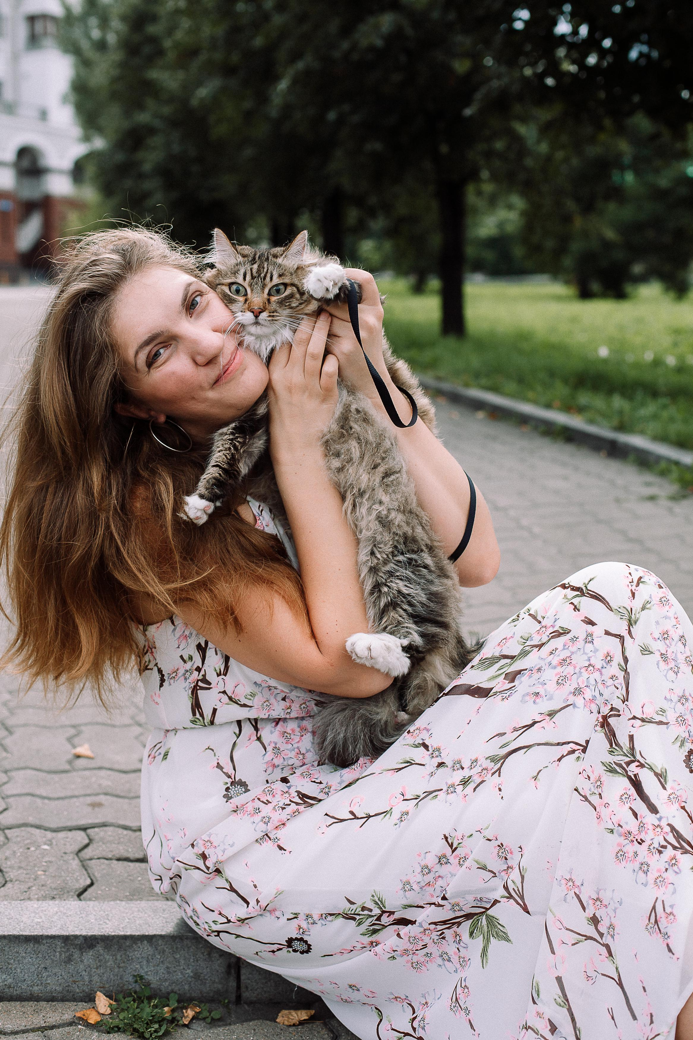 Кристина с питомцами. Семейный фотограф Трусова Евгения в Екатеринбурге