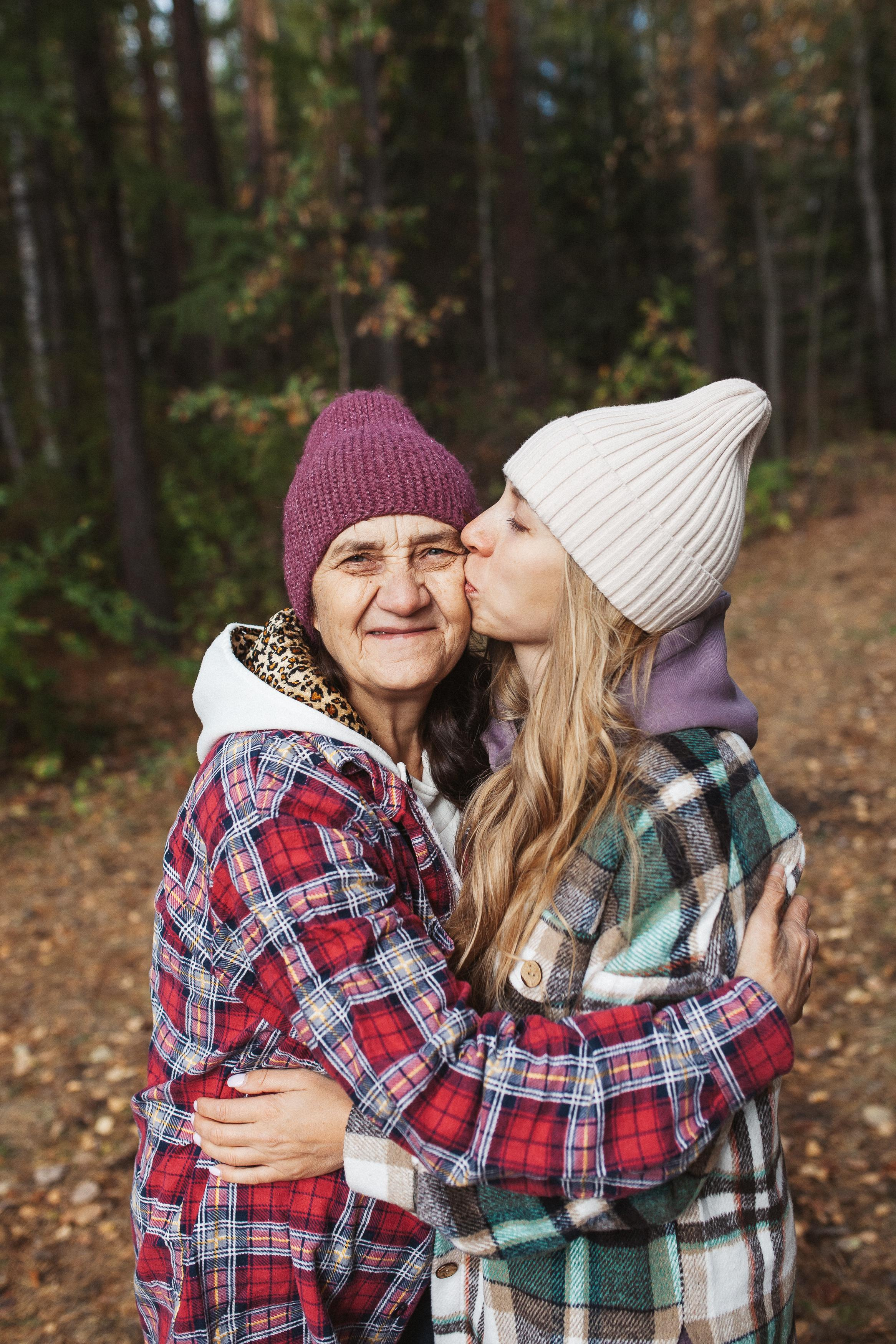 Антон, Надя, Даша, Лёва, бабушка и Циркон. Семейный фотограф Трусова Евгения в Екатеринбурге