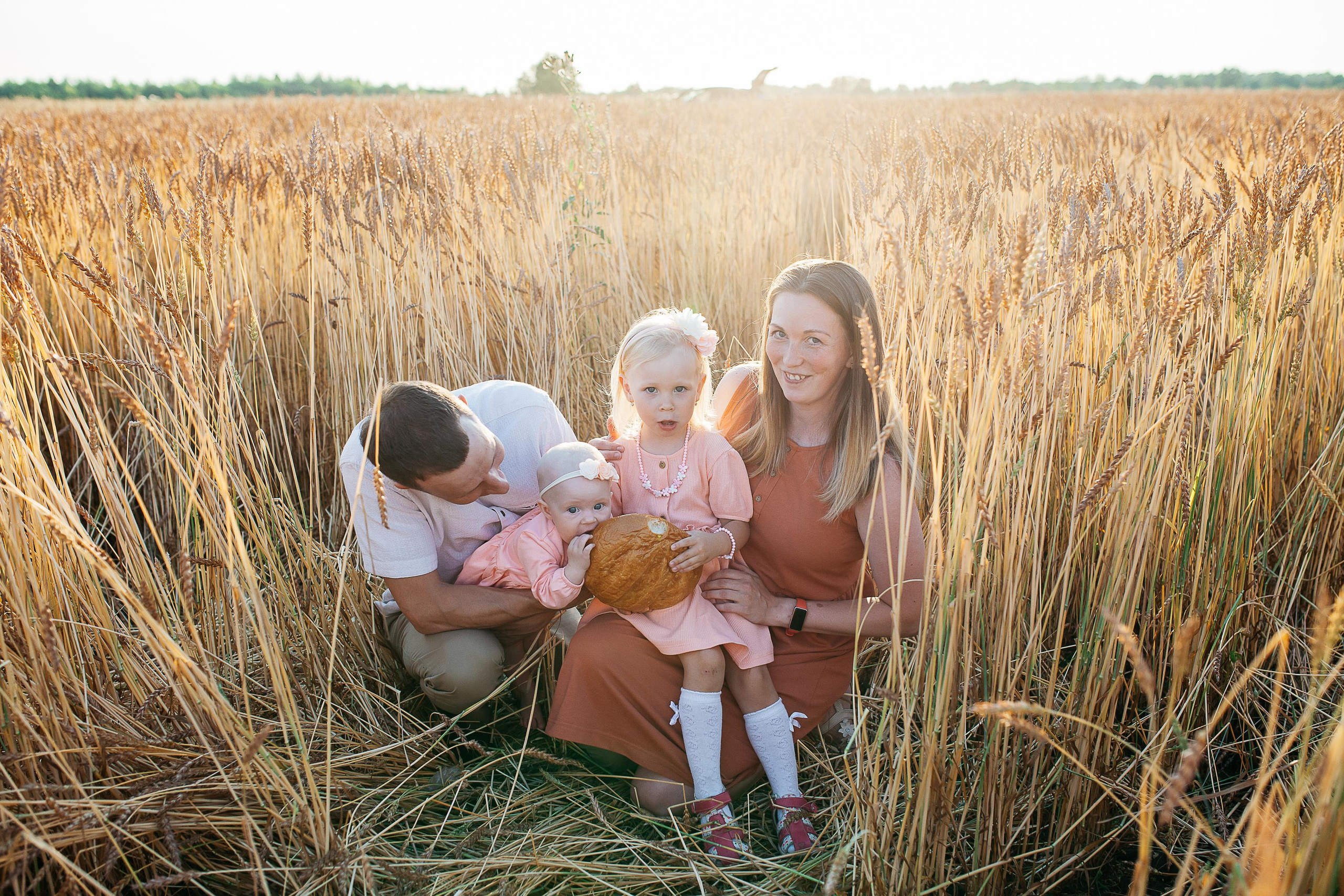 Саша, Оля, Тася и Ксюнечка. Семейный фотограф Трусова Евгения в Екатеринбурге