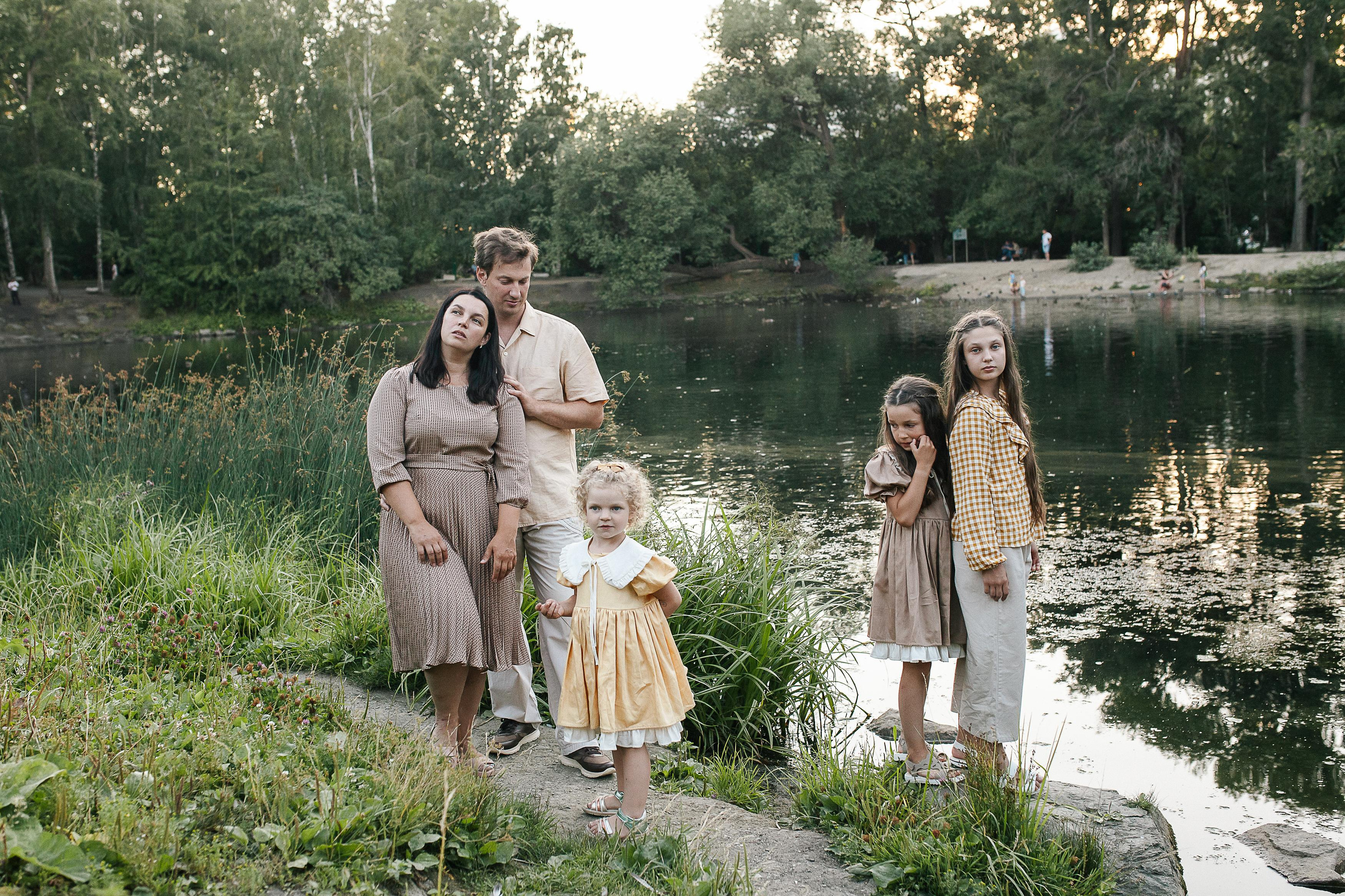 Дима, Марина, Олеся, Алёна и Милана. Семейный фотограф Трусова Евгения в Екатеринбурге