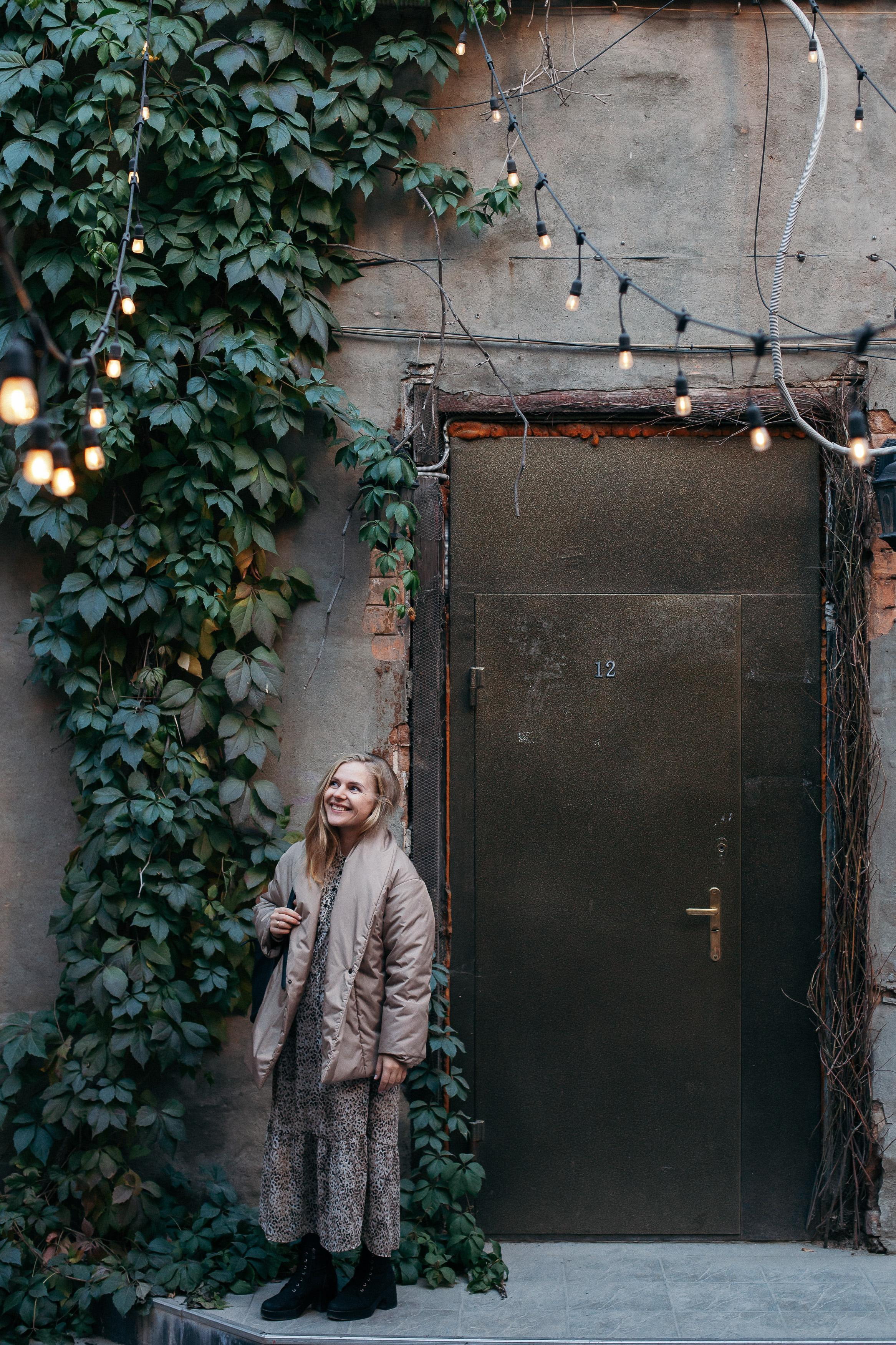 Аня, портреты в кафе. Семейный фотограф Трусова Евгения в Екатеринбурге