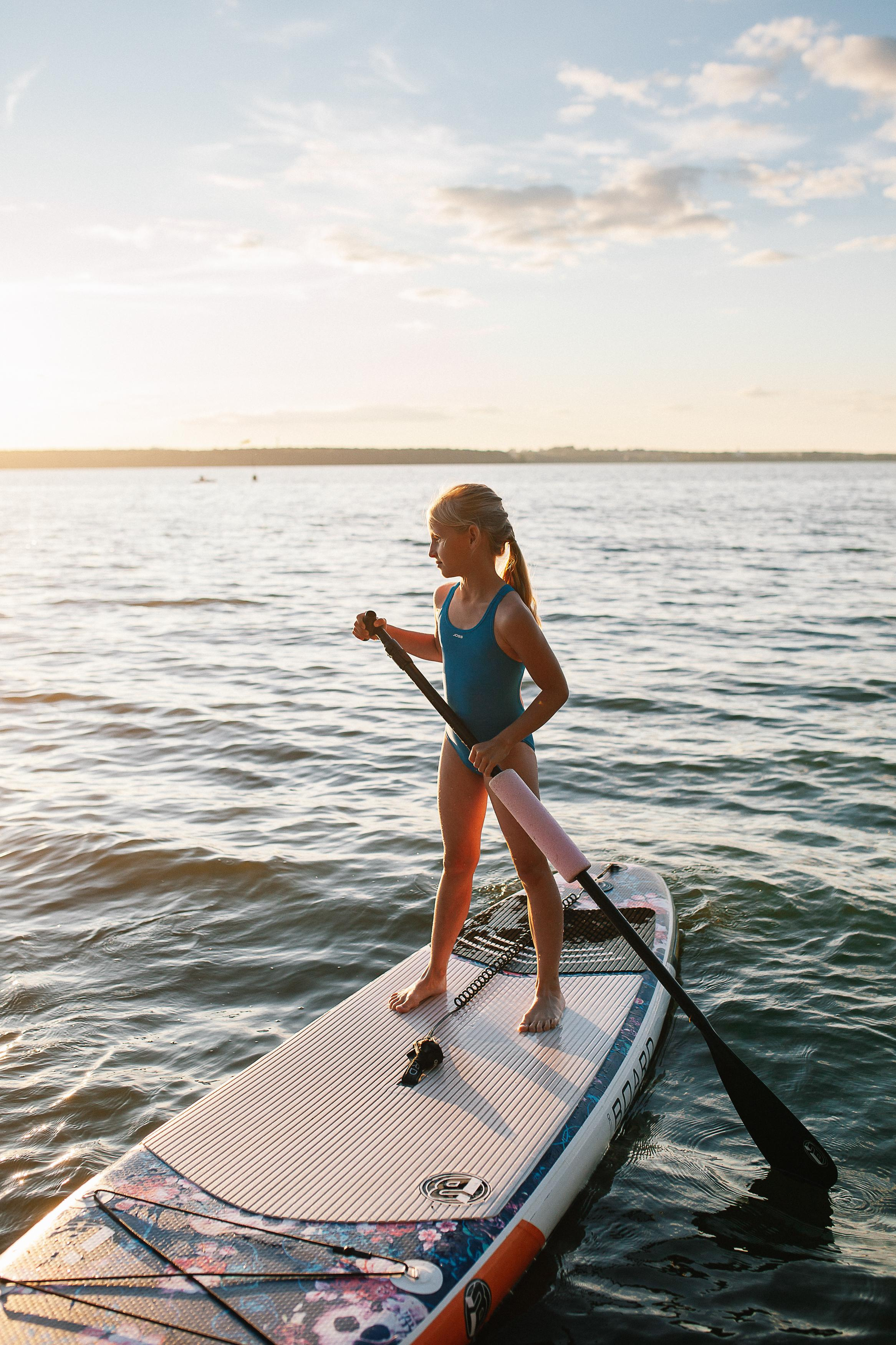 Маша и Юля на сапбордах. Семейный фотограф Трусова Евгения в Екатеринбурге