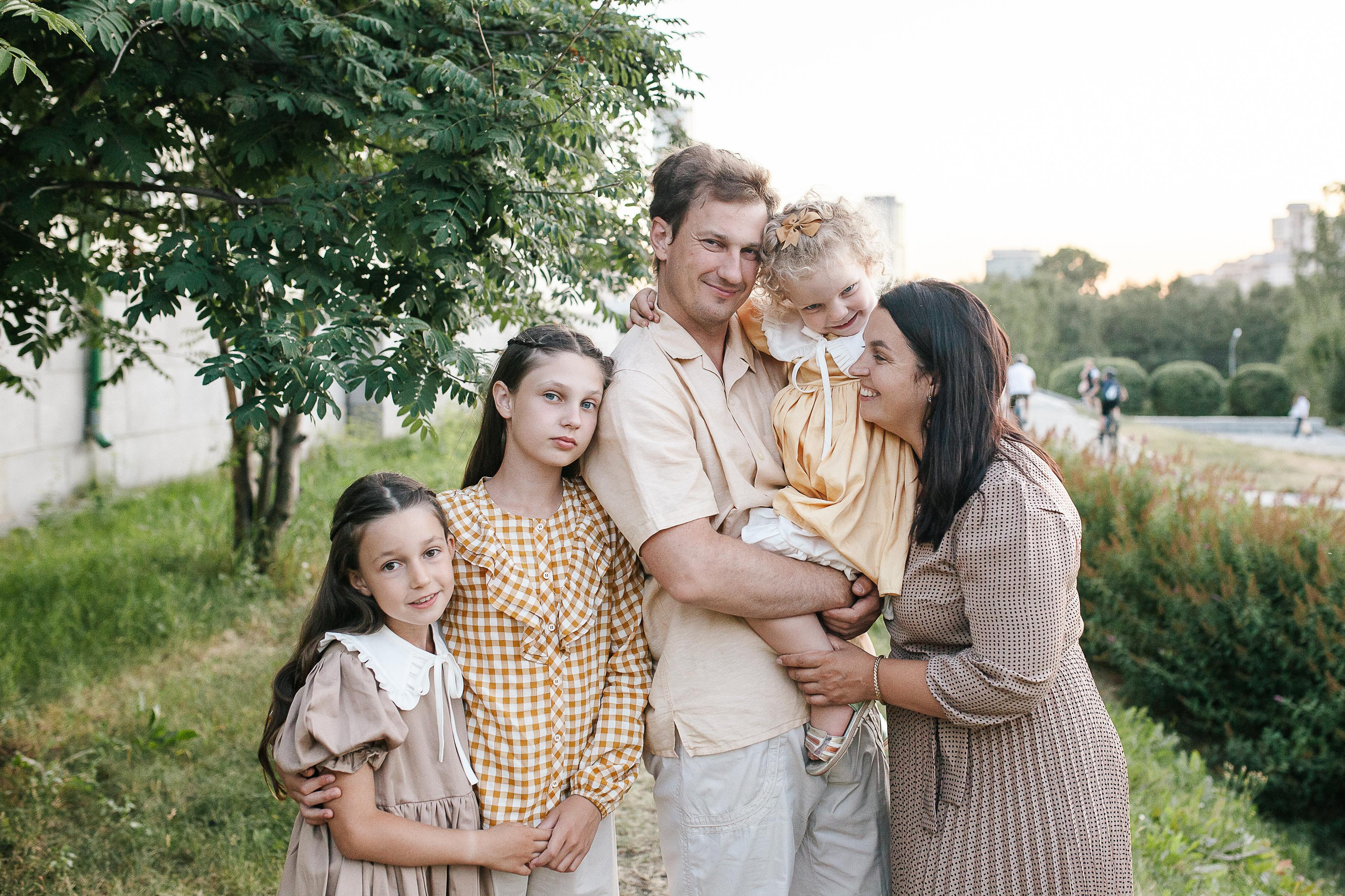 Дима, Марина, Олеся, Алёна и Милана. Семейный фотограф Трусова Евгения в Екатеринбурге