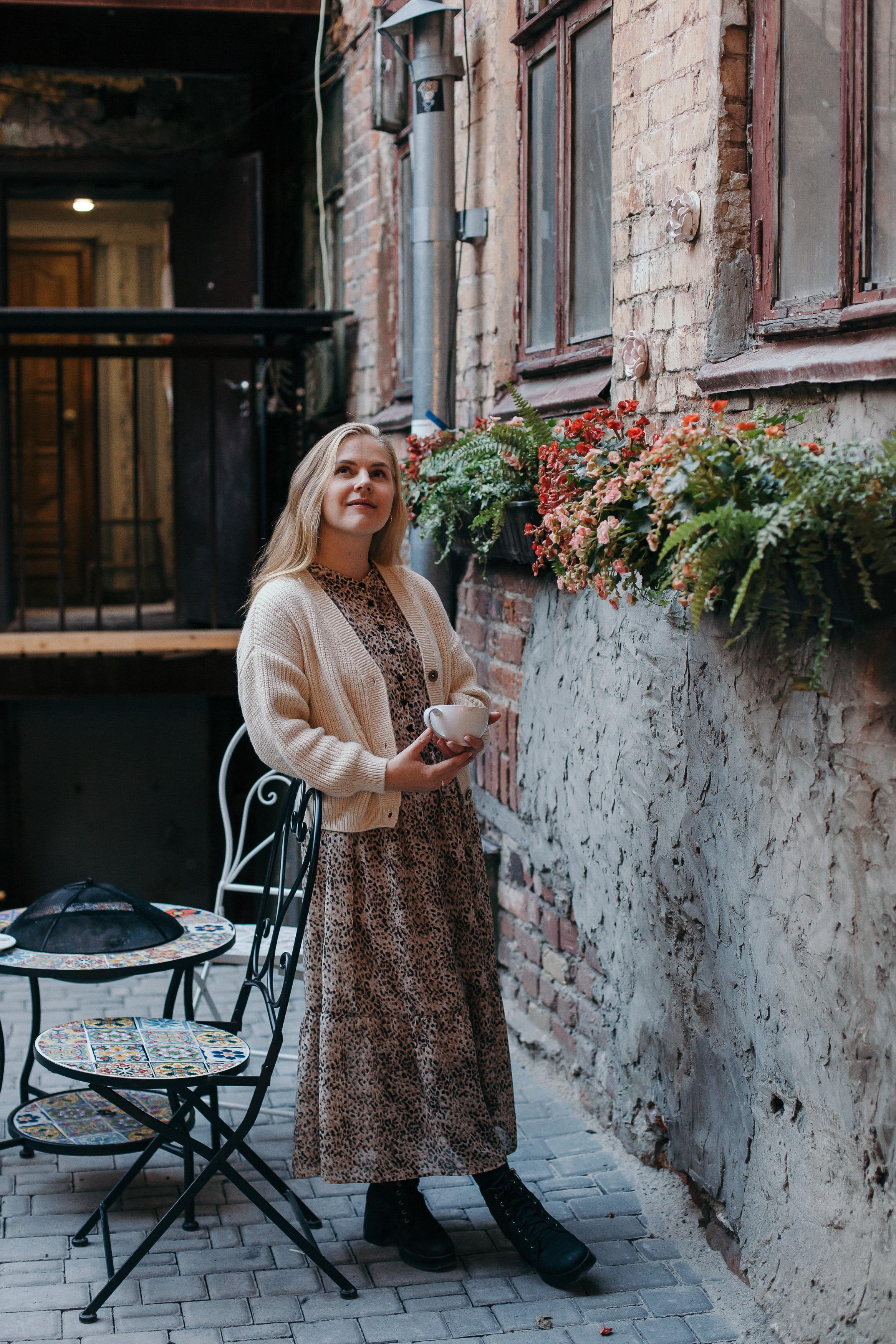 Аня, портреты в кафе. Семейный фотограф Трусова Евгения в Екатеринбурге