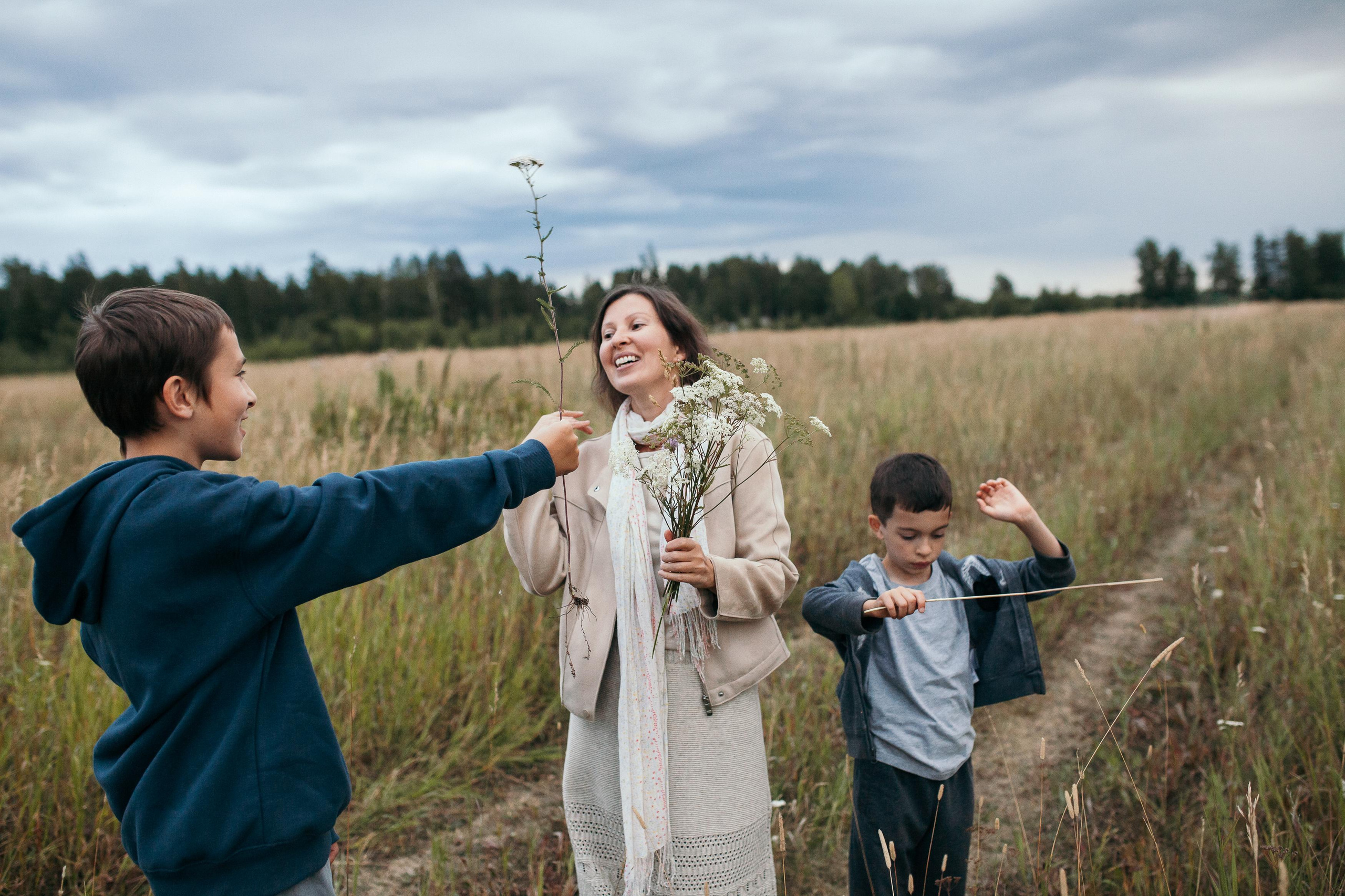 Мама Аня, Федя и Иван. Семейный фотограф Трусова Евгения в Екатеринбурге