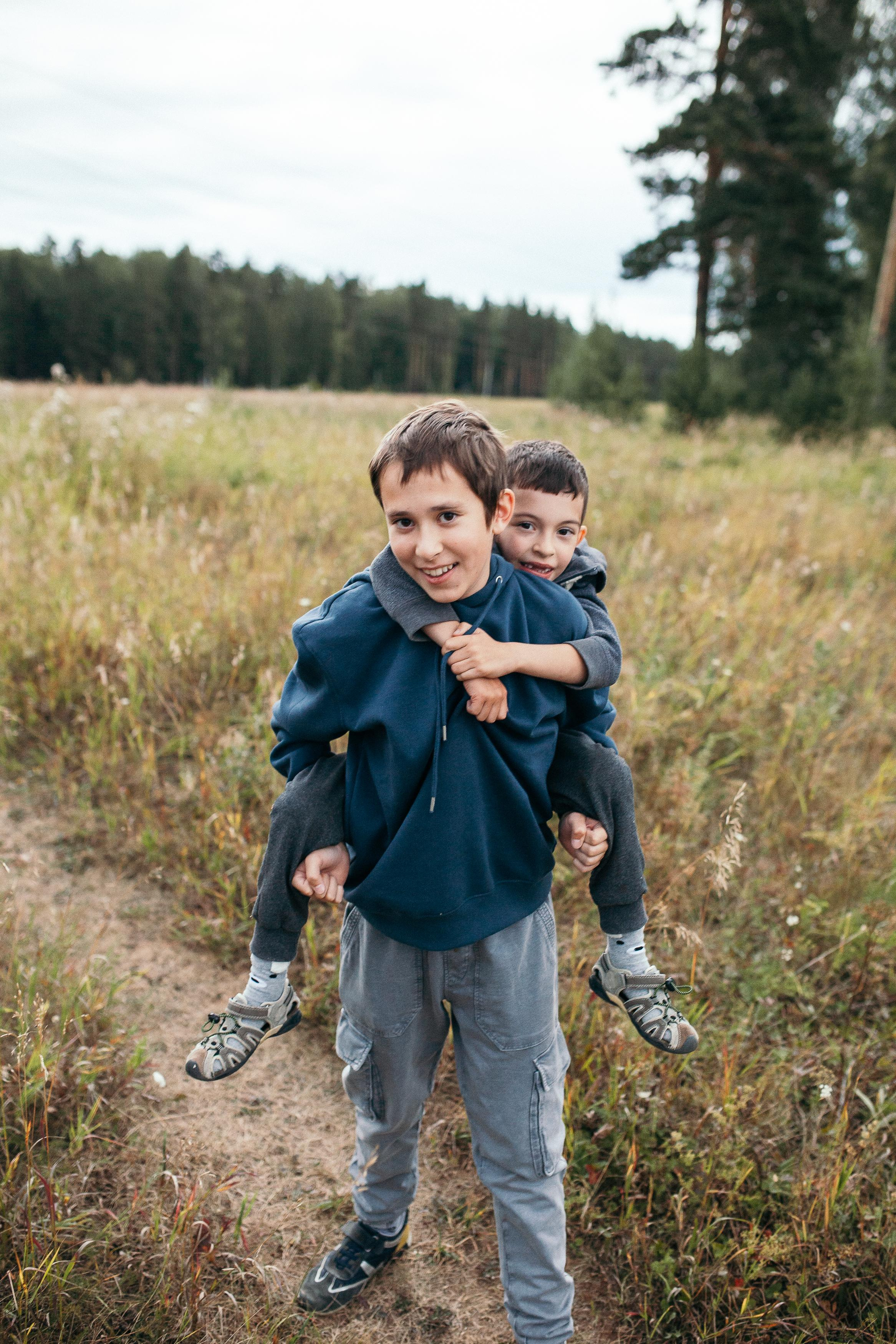 Мама Аня, Федя и Иван. Семейный фотограф Трусова Евгения в Екатеринбурге
