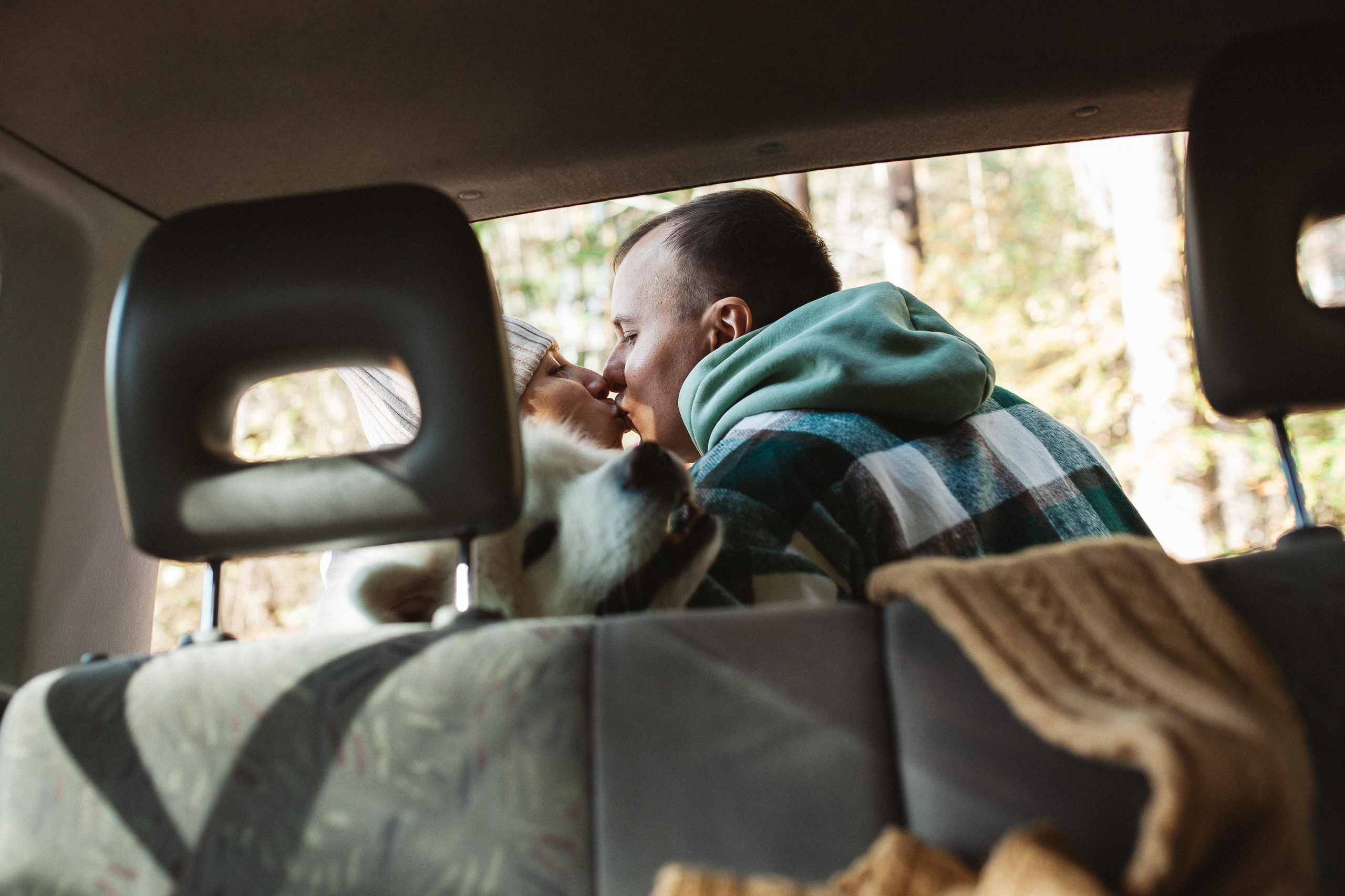 Антон, Надя, Даша, Лёва, бабушка и Циркон. Семейный фотограф Трусова Евгения в Екатеринбурге