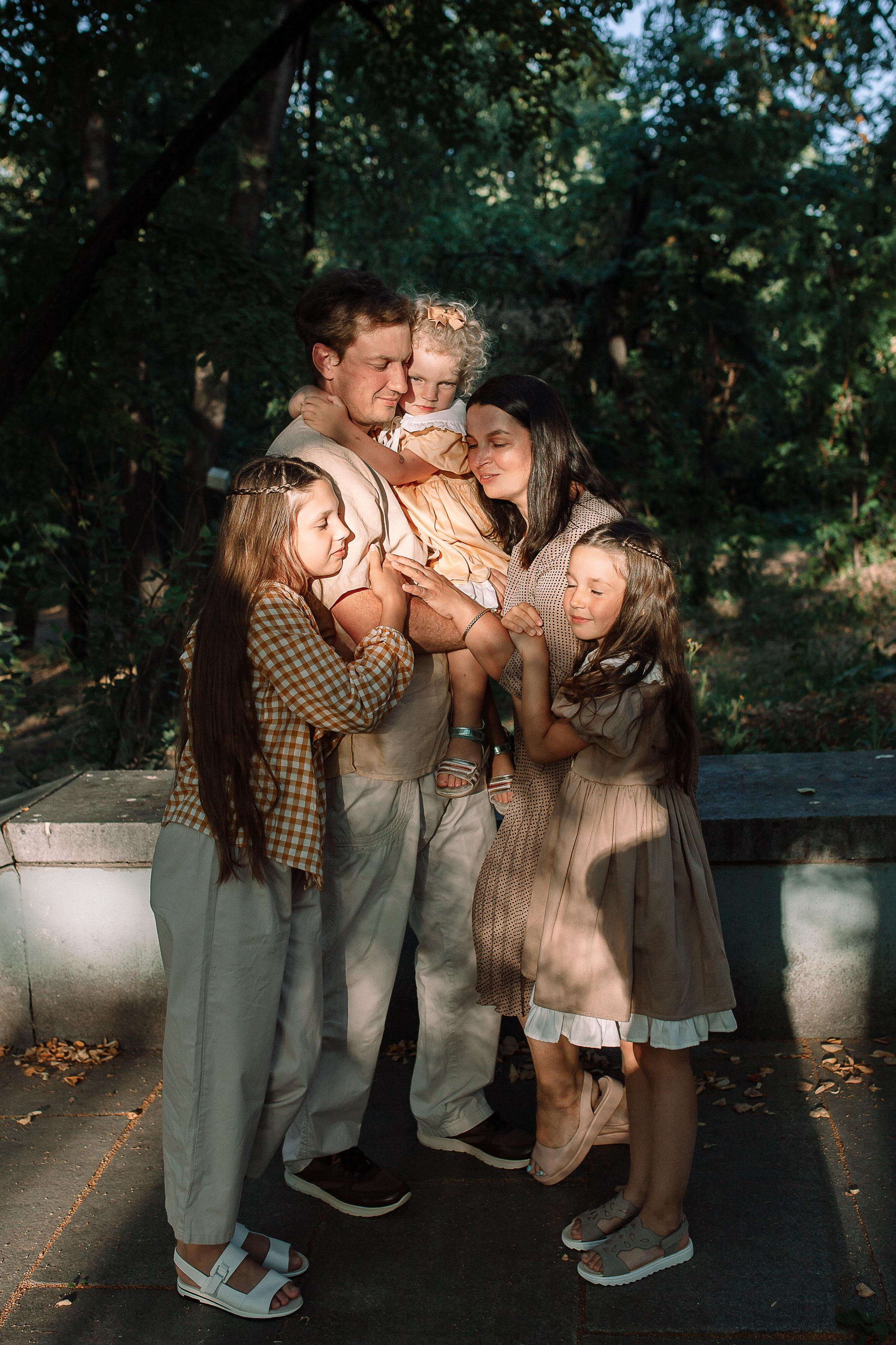 Дима, Марина, Олеся, Алёна и Милана. Семейный фотограф Трусова Евгения в Екатеринбурге