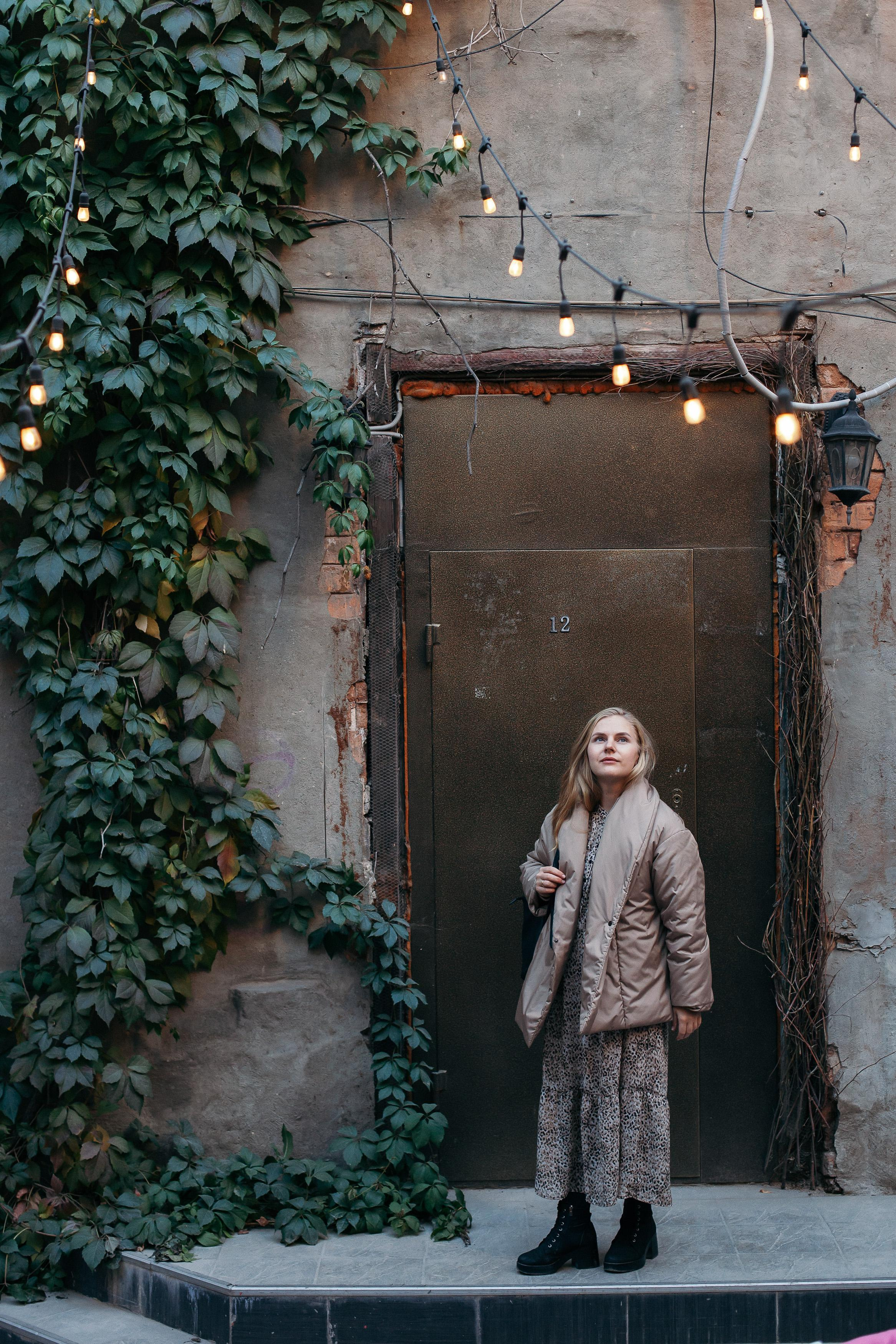 Аня, портреты в кафе. Семейный фотограф Трусова Евгения в Екатеринбурге