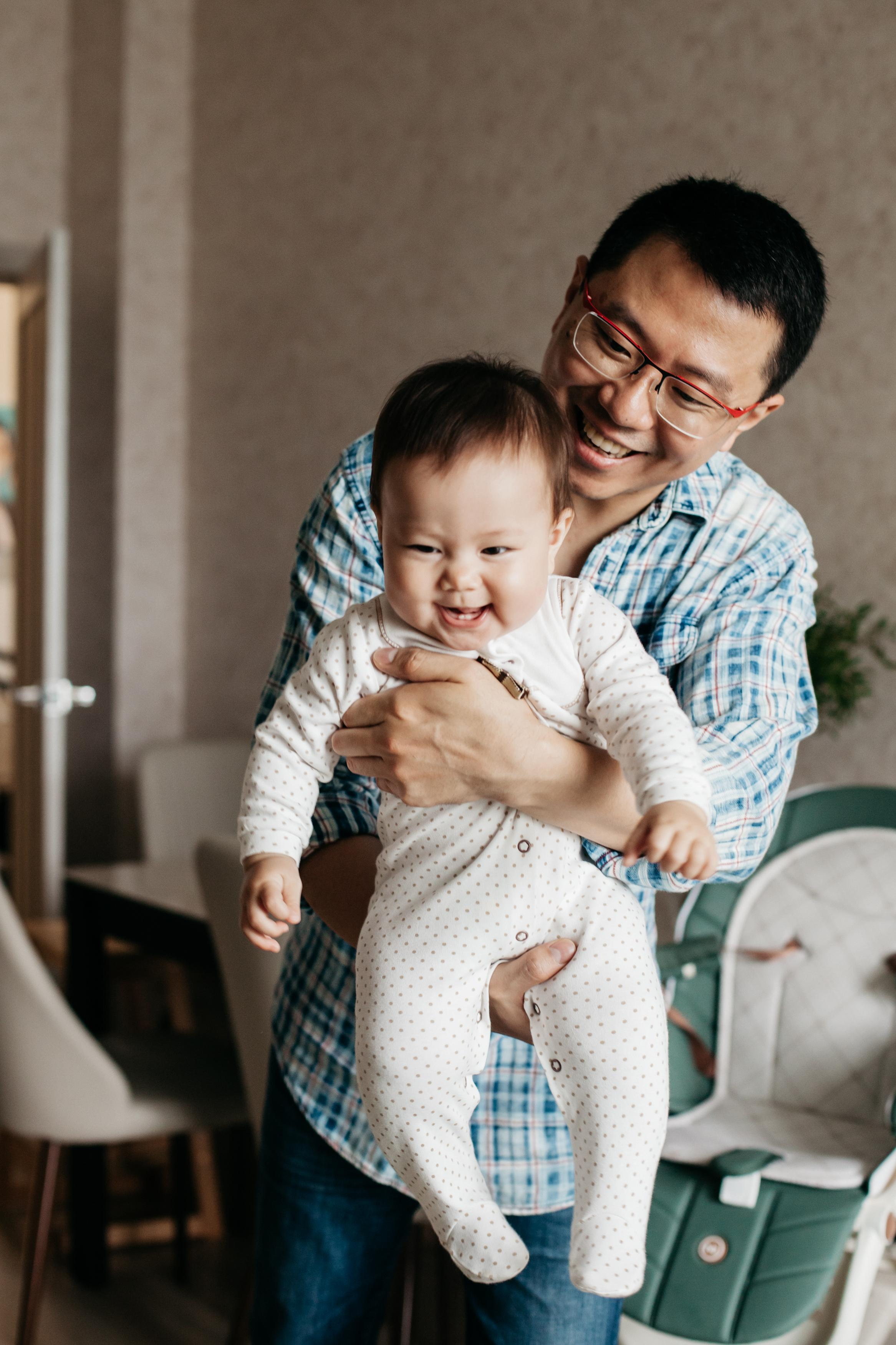 Какую одежду подобрать для домашней фотосессии. Семейный фотограф Трусова Евгения в Екатеринбурге