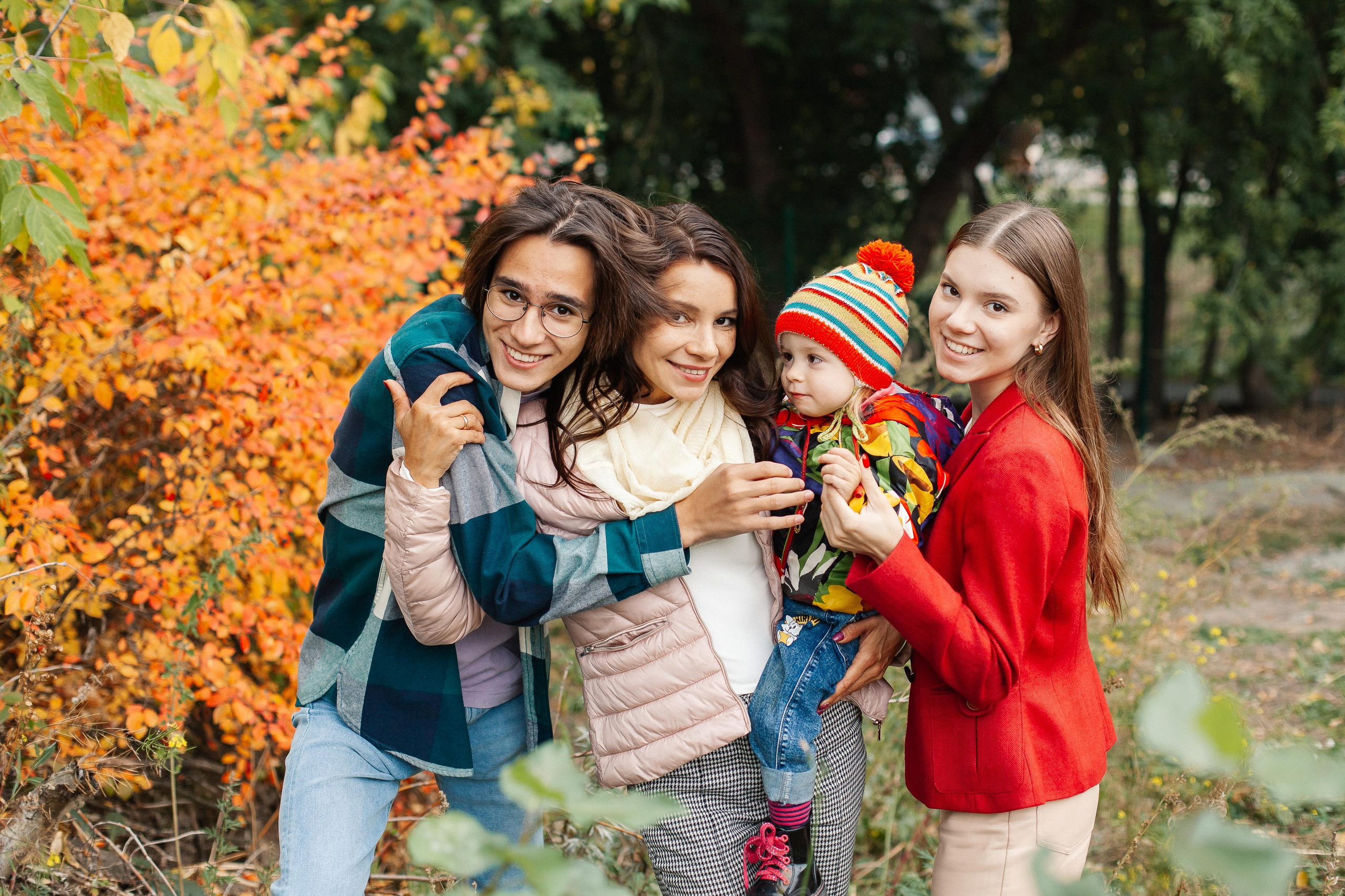Сергей, Настя, Лера, Влад, Ксюша и Буч. Семейный фотограф Трусова Евгения в Екатеринбурге