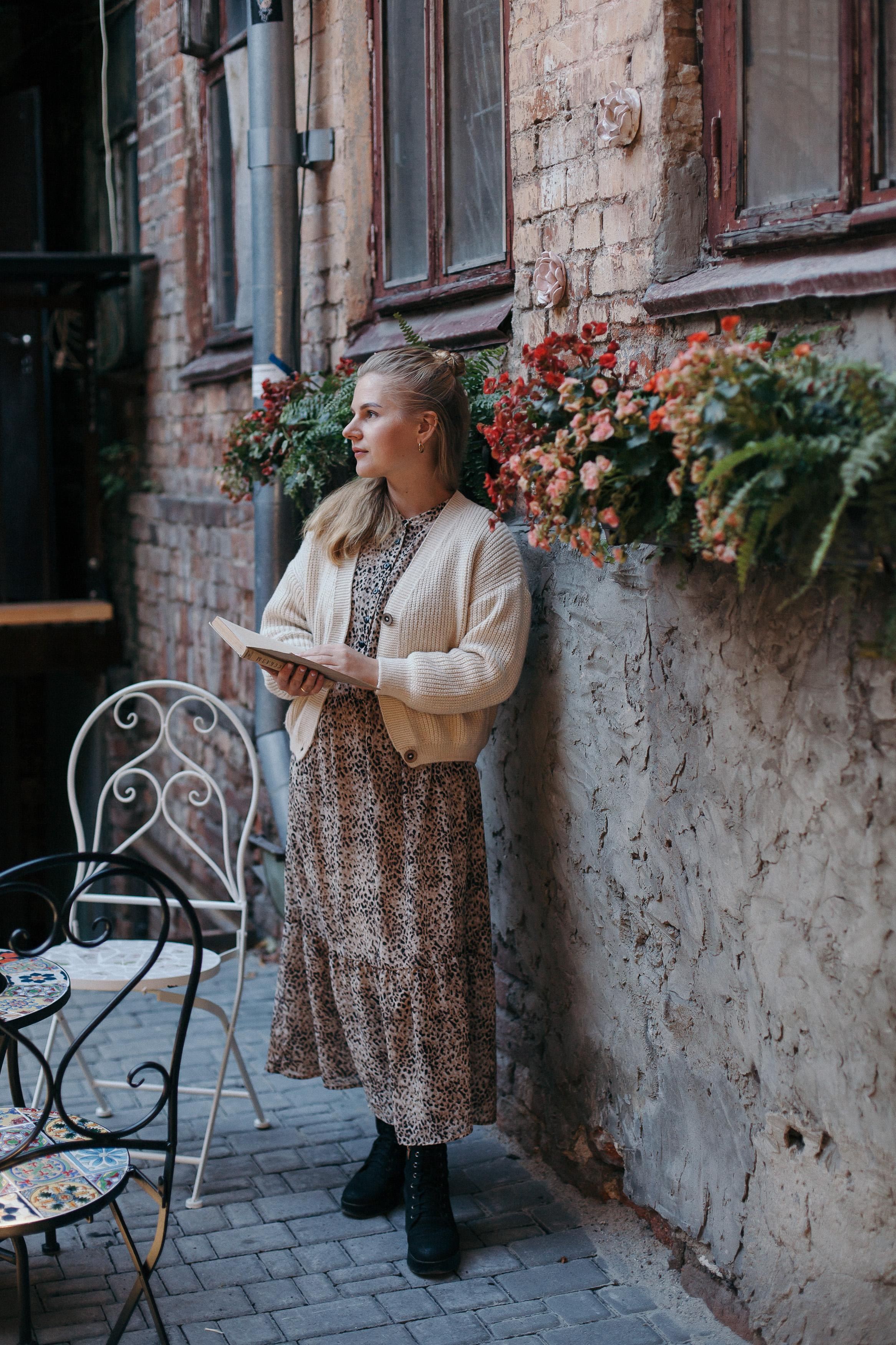 Аня, портреты в кафе. Семейный фотограф Трусова Евгения в Екатеринбурге