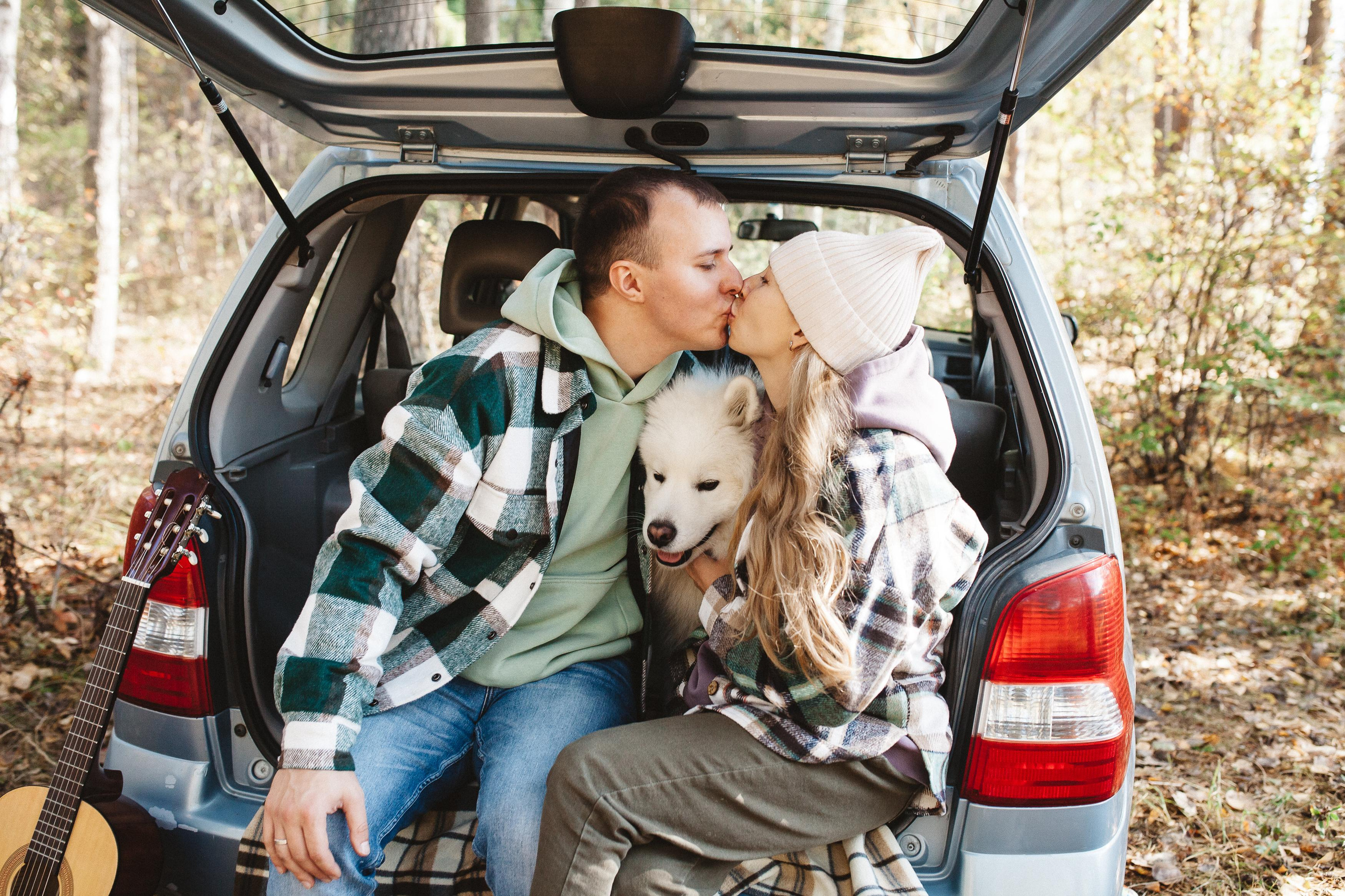 Антон, Надя, Даша, Лёва, бабушка и Циркон. Семейный фотограф Трусова Евгения в Екатеринбурге